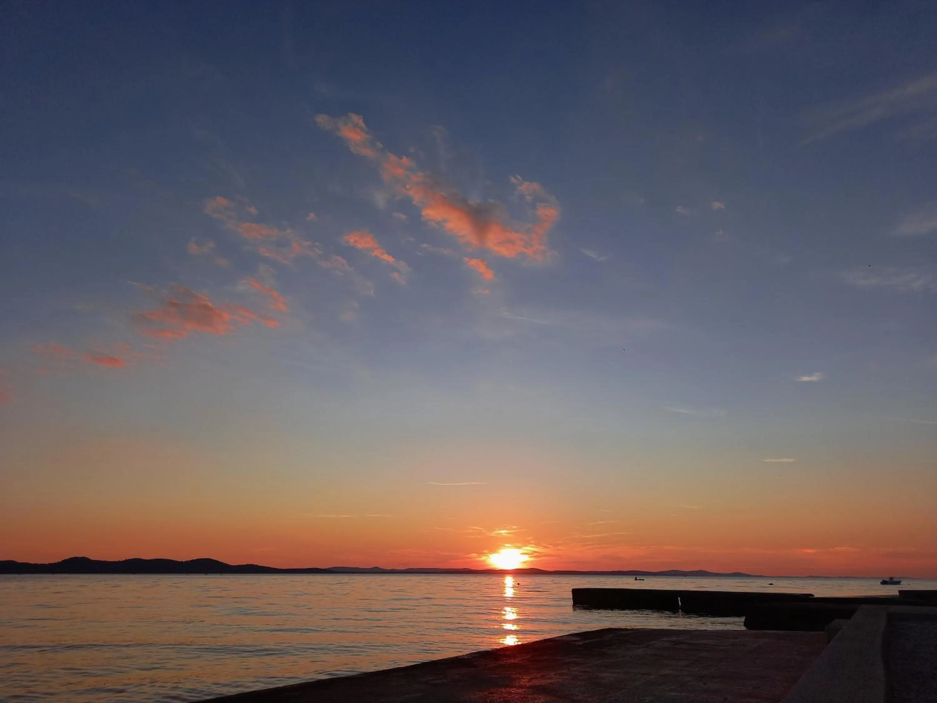 Sunset in Apartments Batur