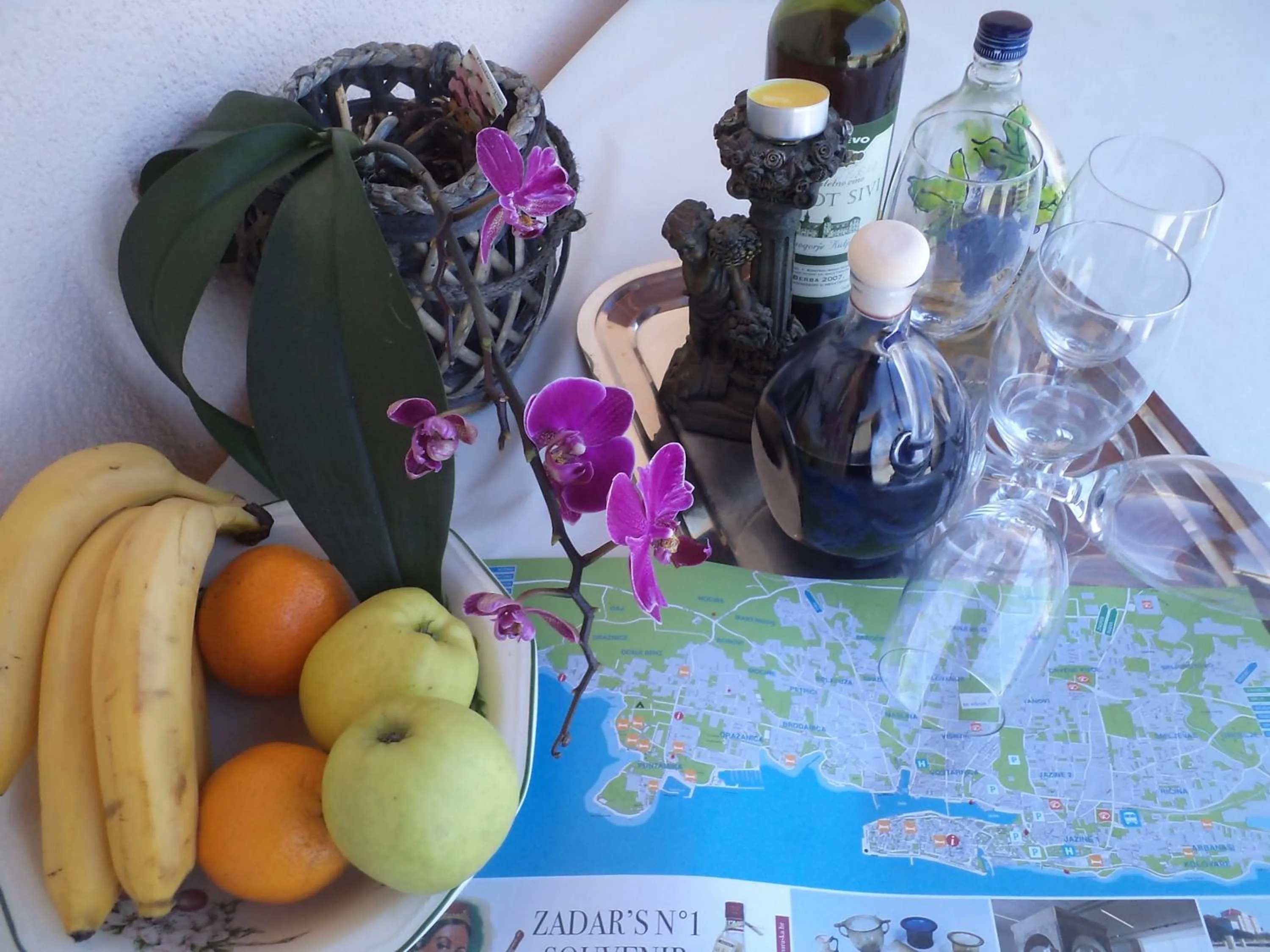 Decorative detail in Apartments Batur