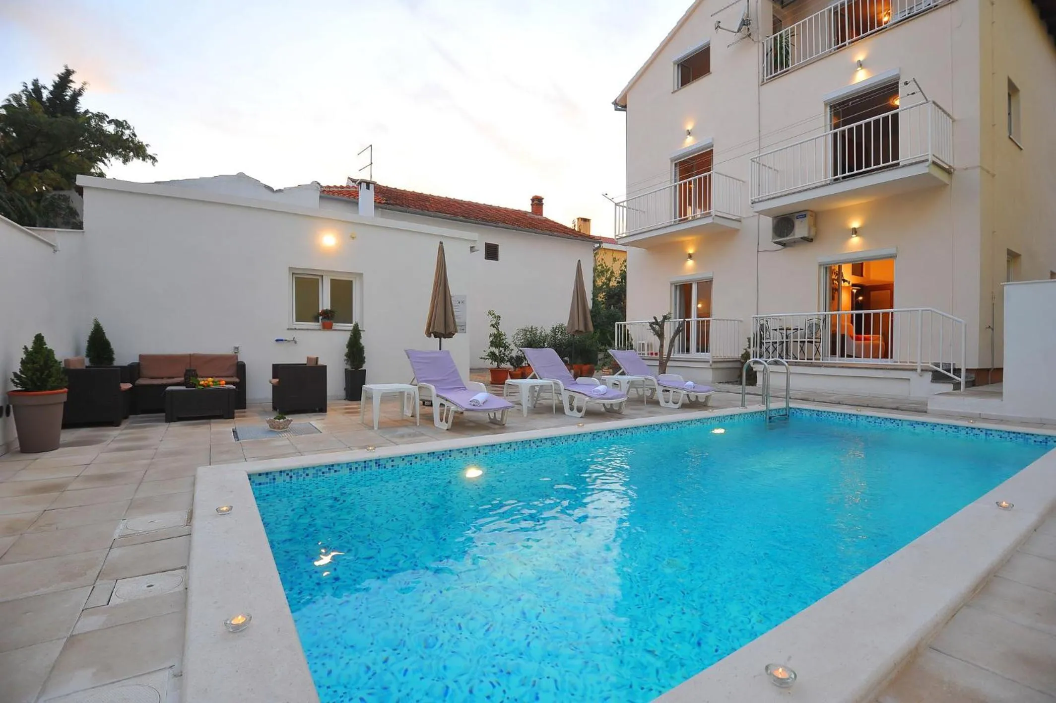 Swimming pool in Apartments Batur