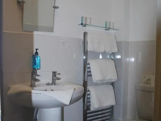 Bathroom in Rose and Crown Bath