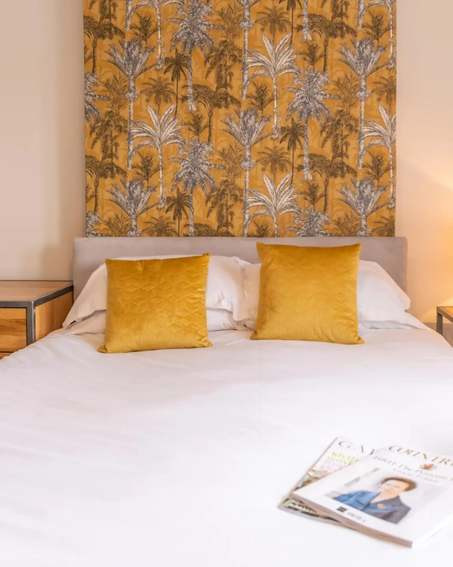 Superior King Room in Rose and Crown Bath Superior King Room in Rose and Crown Bath