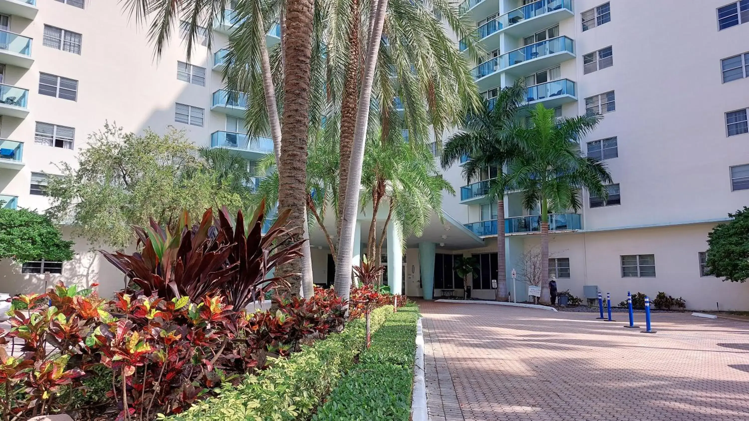 Property building in The Tides Apartments on the beach Property building in The Tides Apartments on the beach