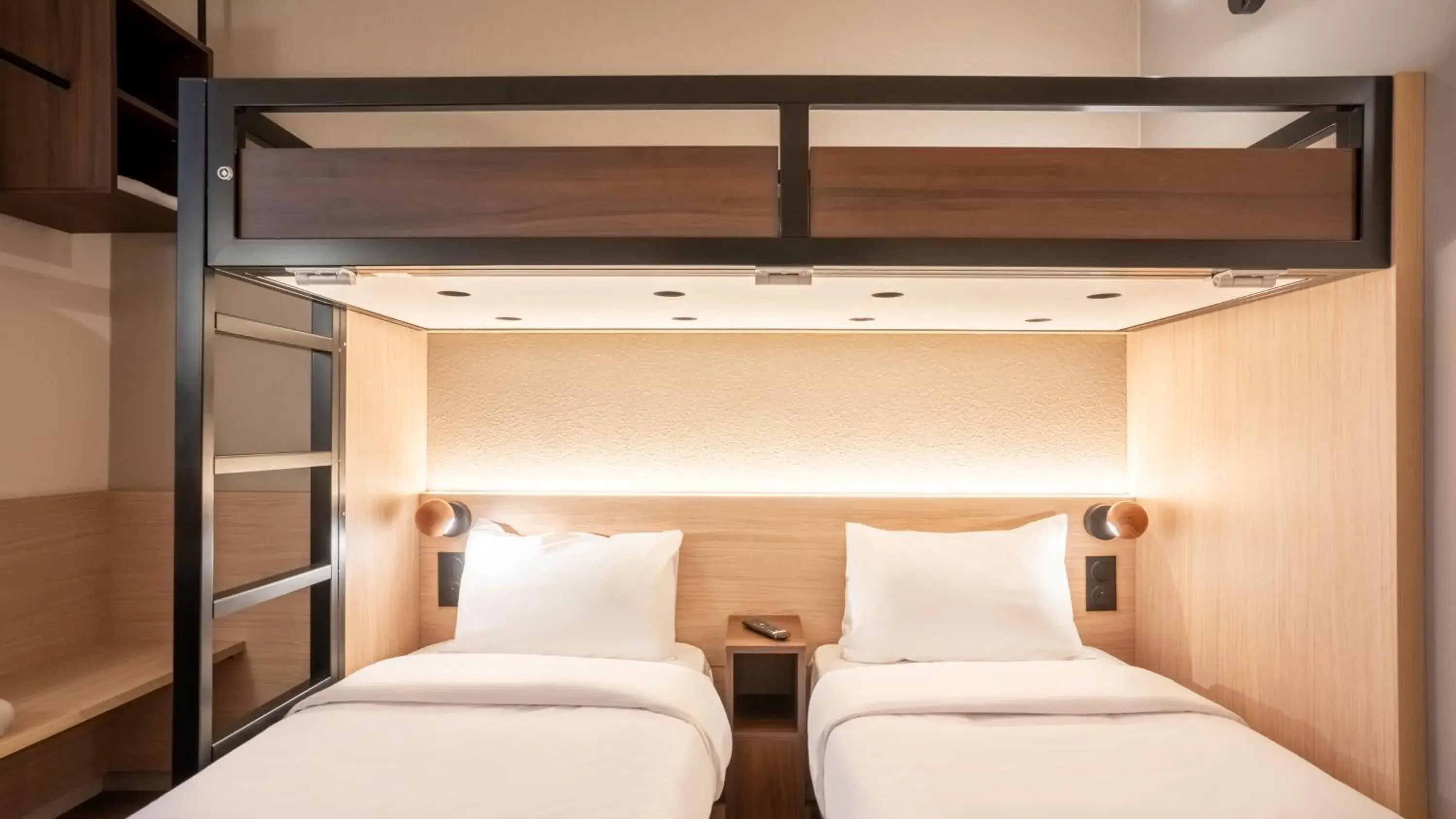 Bed in Première Classe Paris Ouest - Pont de Suresnes Bed in Première Classe Paris Ouest - Pont de Suresnes