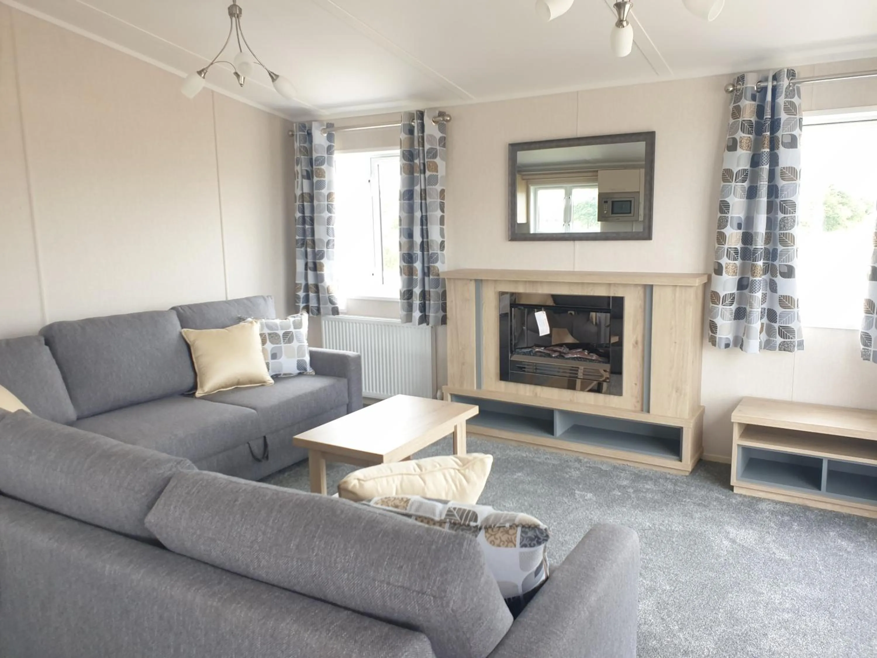 Living room in Home Farm Park