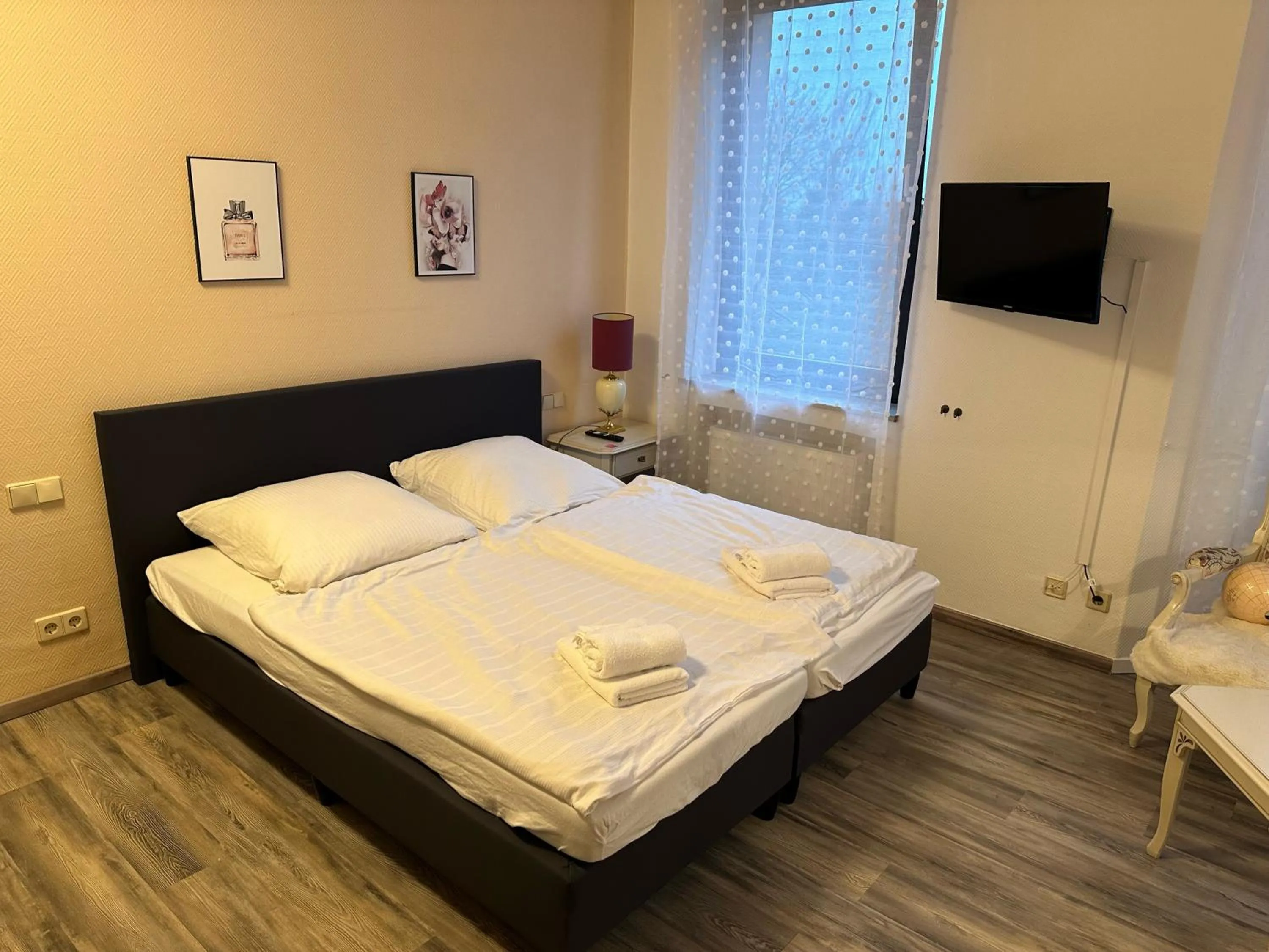 Bed in Hotel "dream in" Heiligenhaus
