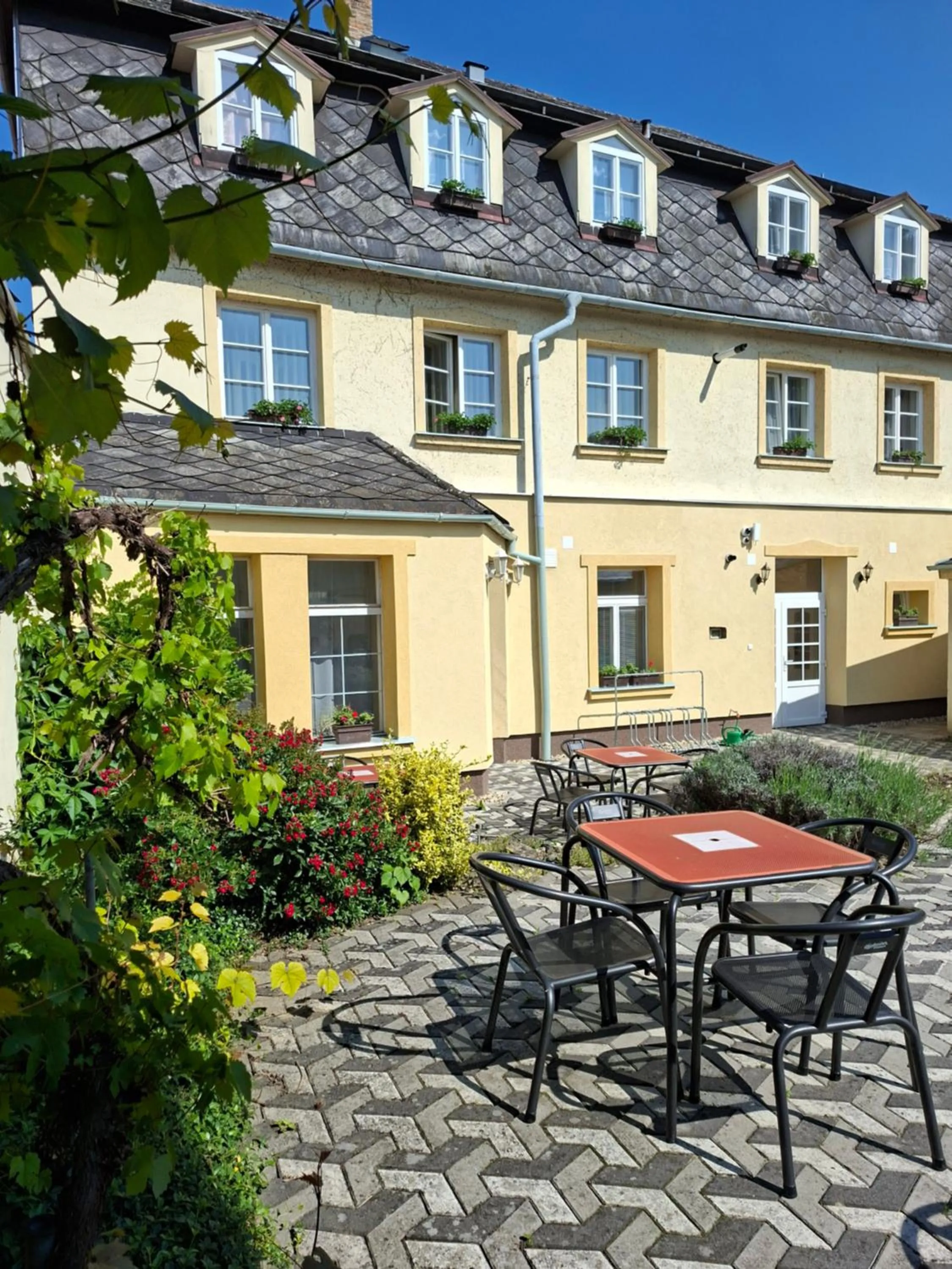 Property building in Hotel Alster