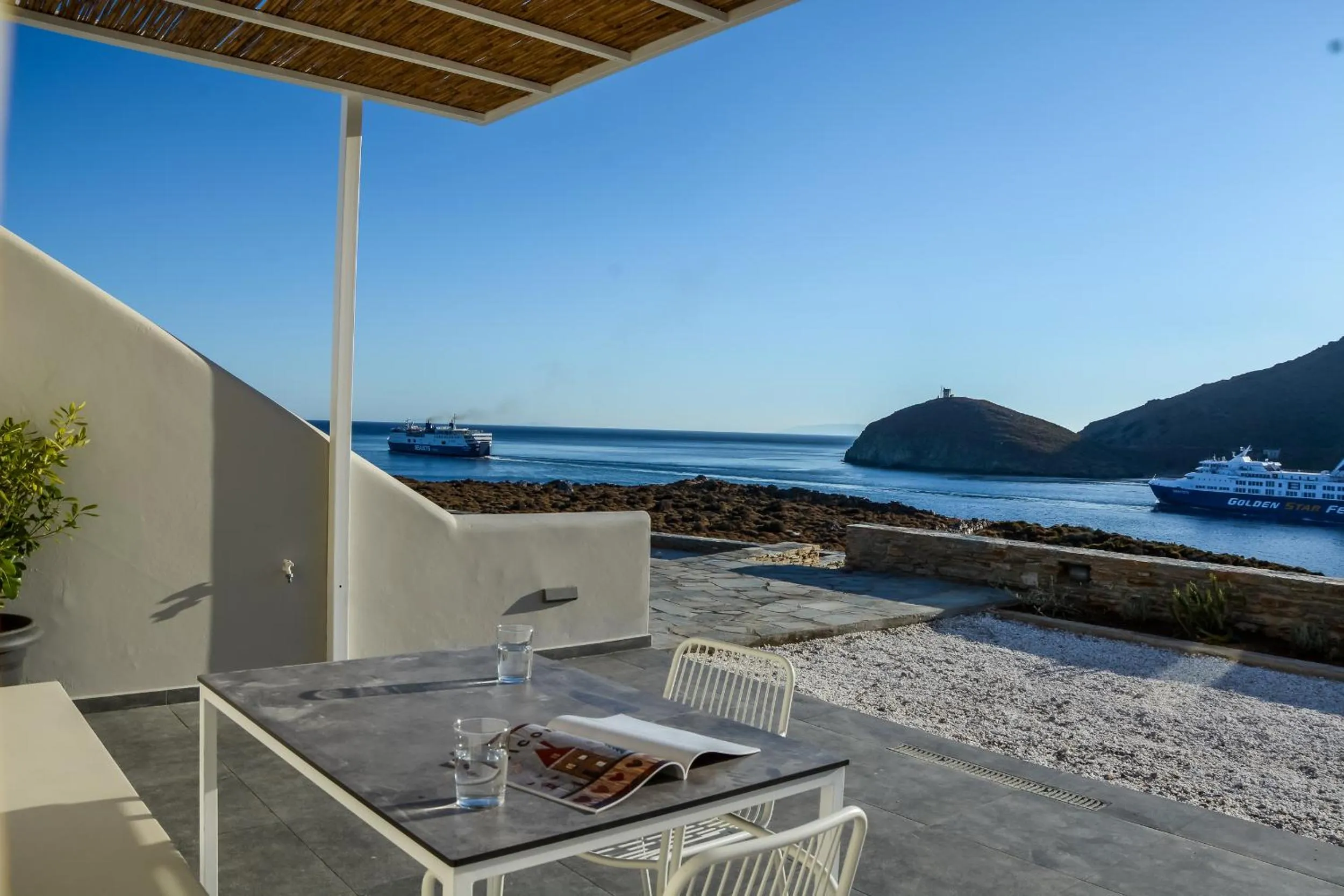 Sea view in Pharos Apartments