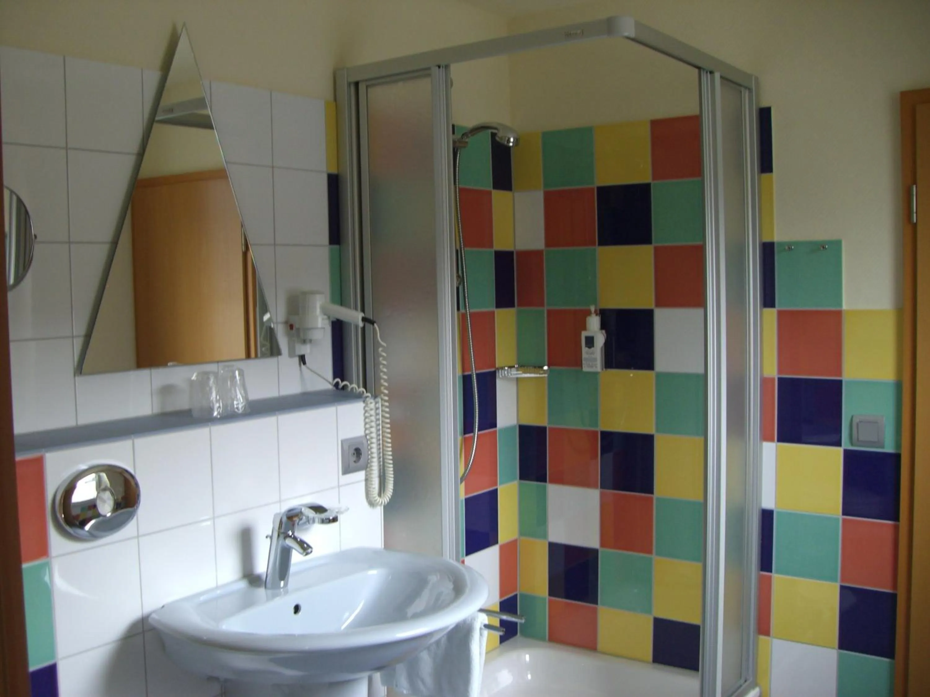 Shower in Hotel Garni Elegant