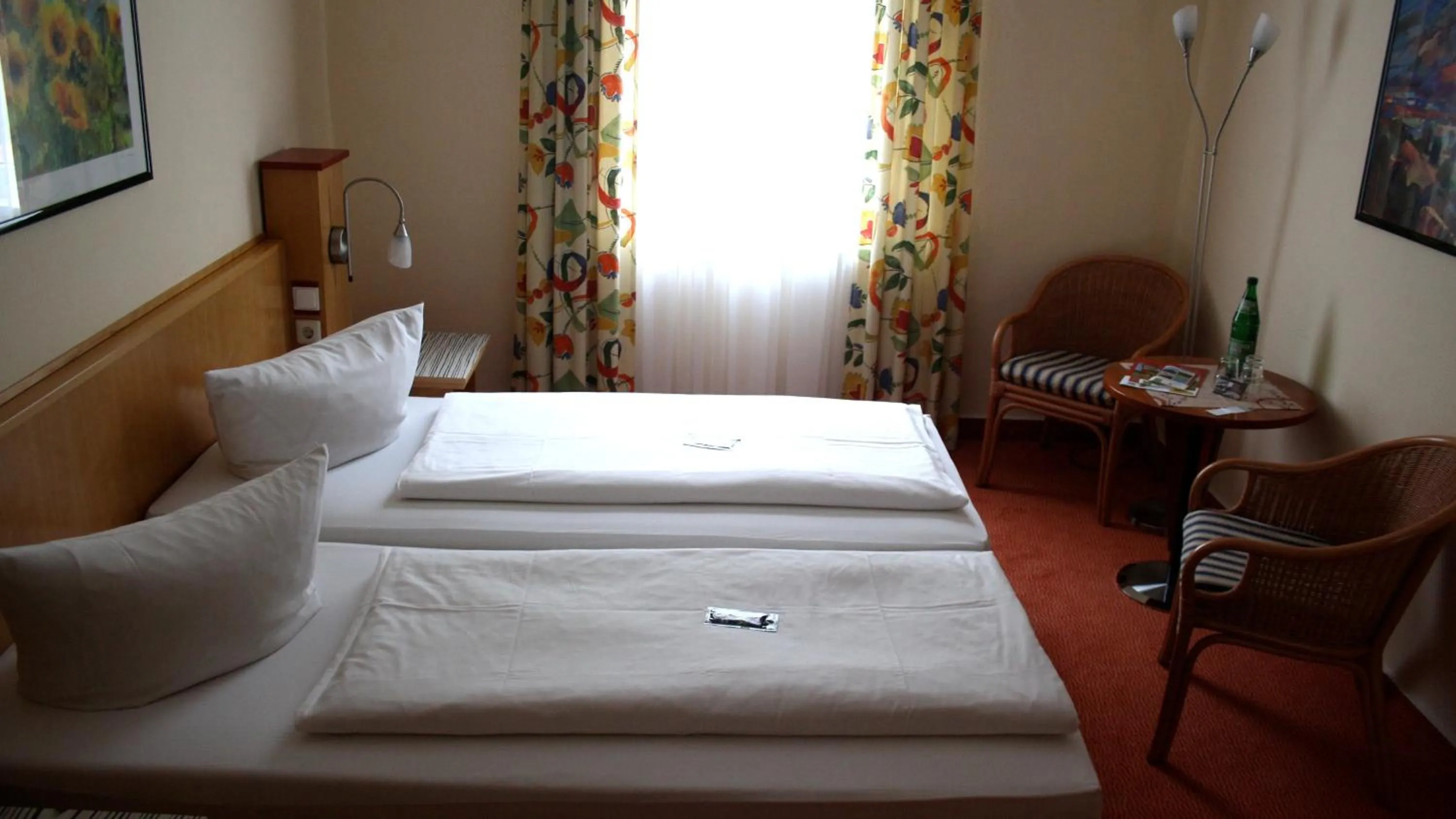 Bed in Hotel Garni Elegant