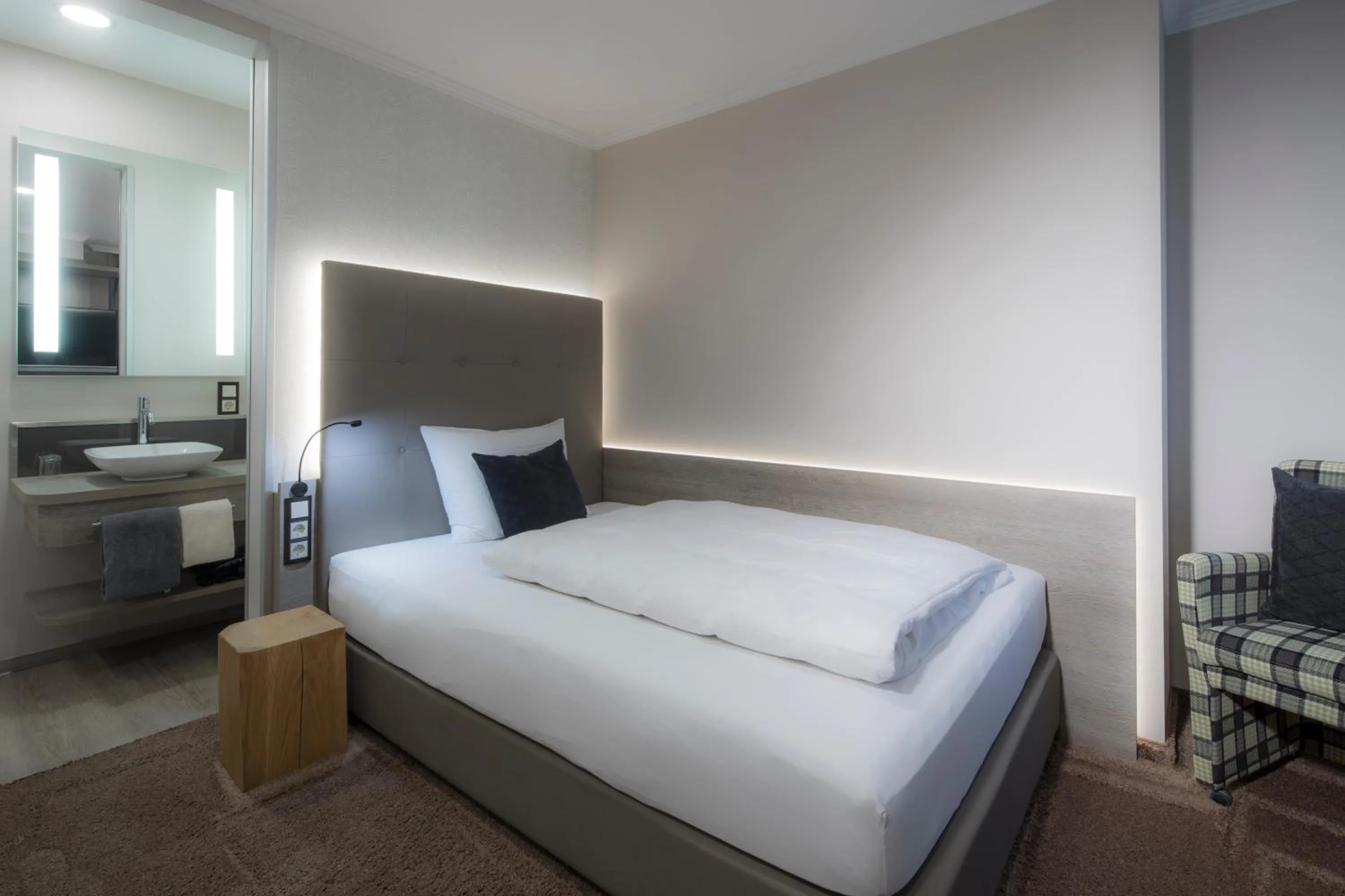 Bedroom, Bed in Hotel Menge "An der Schlacht"