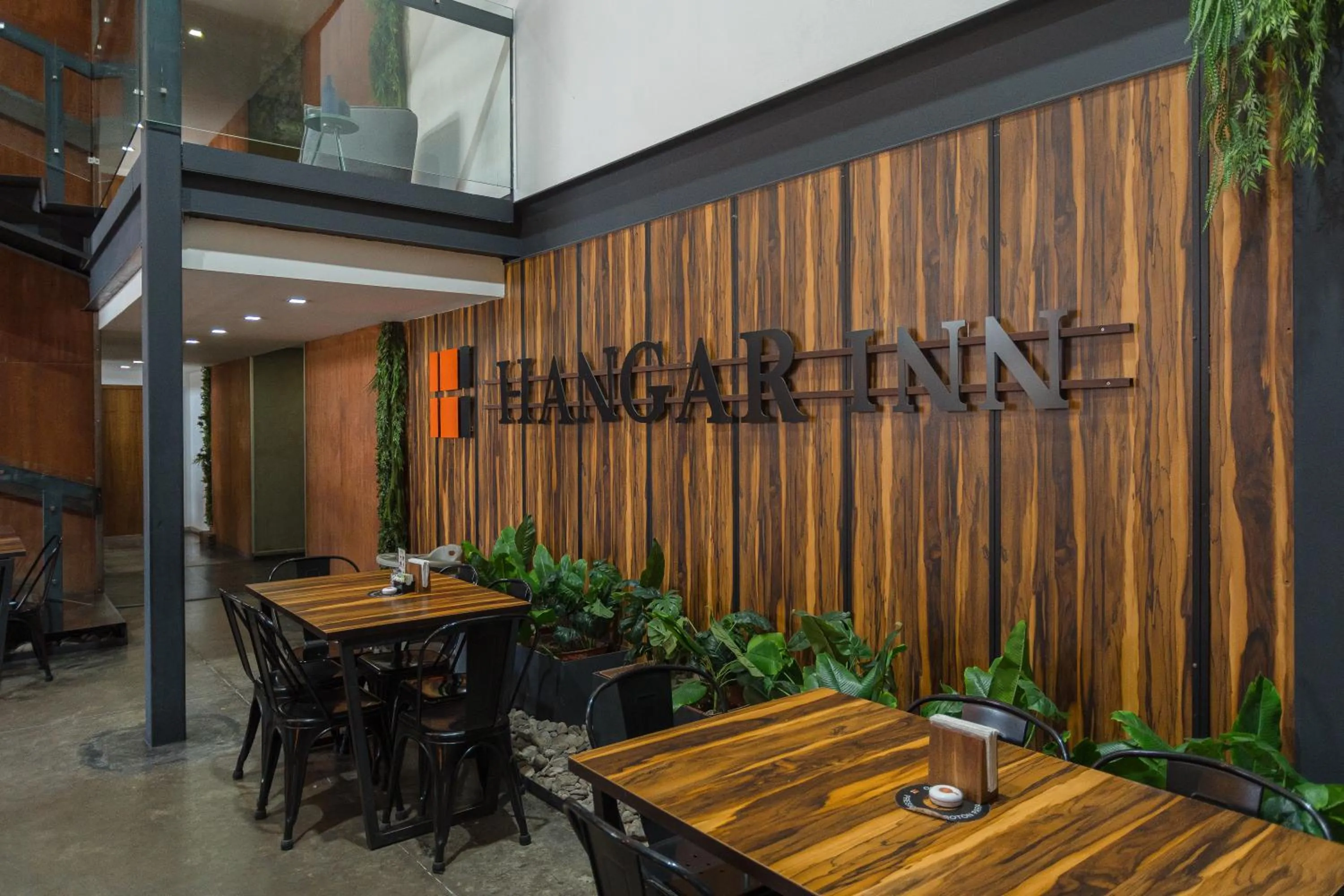 Dining area in Hangar Select Aeropuerto Guadalajara