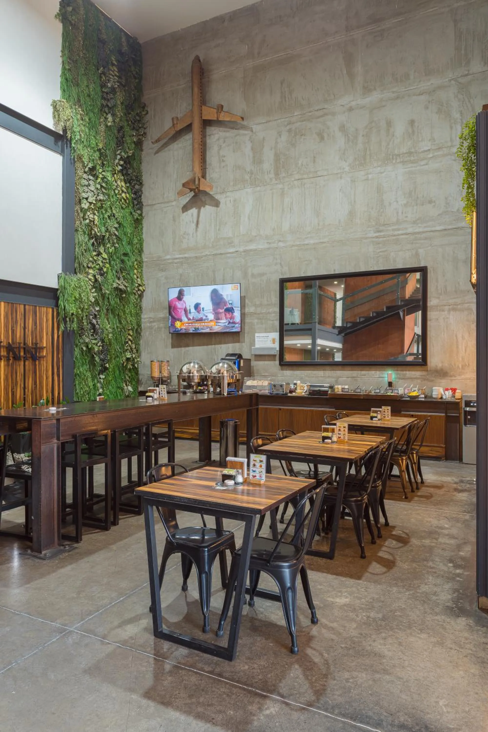 Breakfast in Hangar Select Aeropuerto Guadalajara