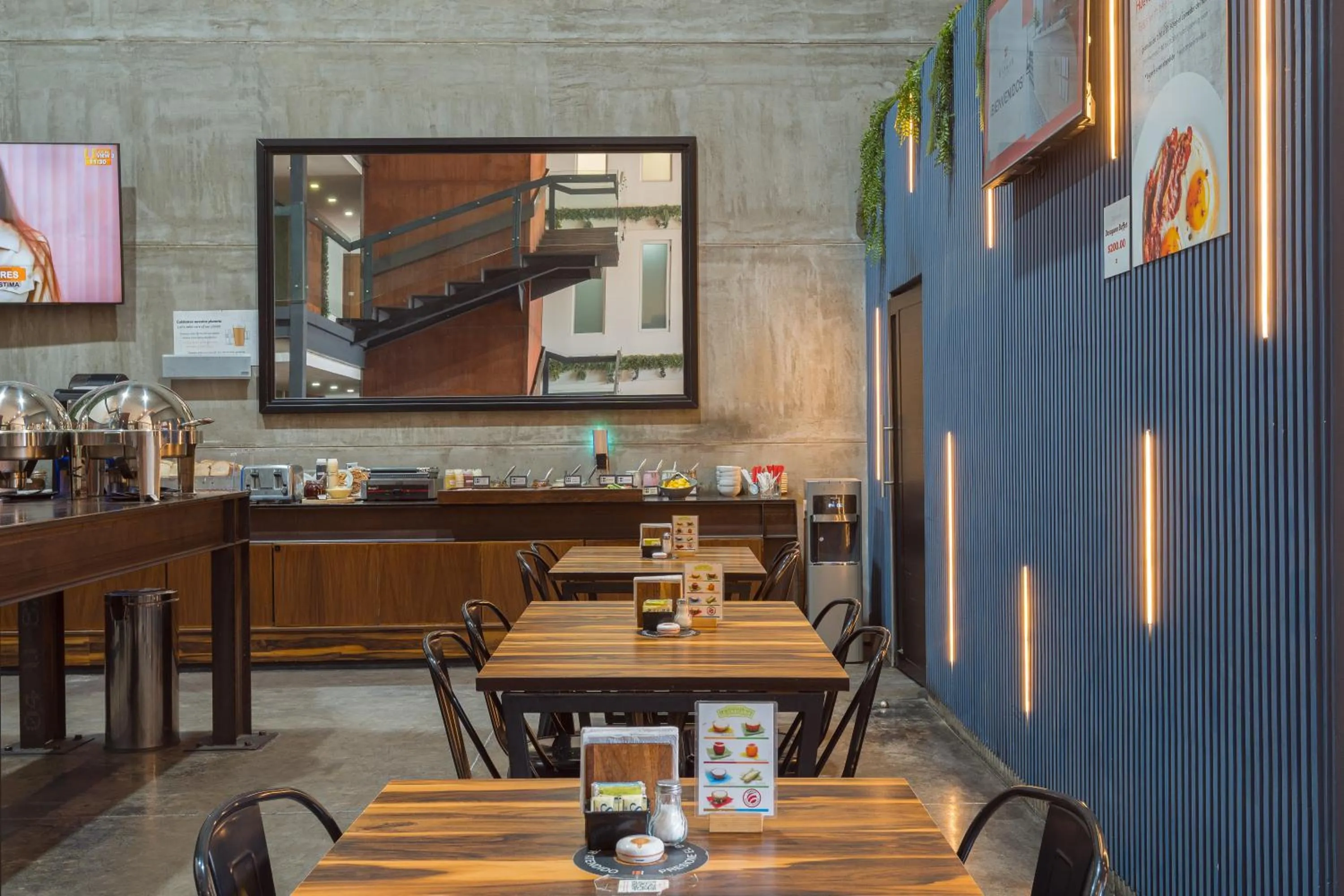 Breakfast in Hangar Select Aeropuerto Guadalajara