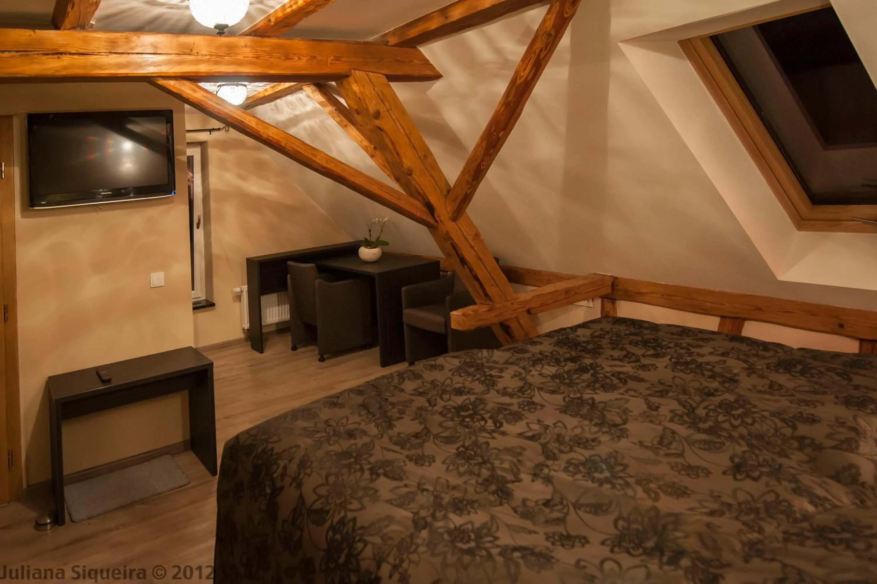 Text overlay, Bed in Landhaus Engel