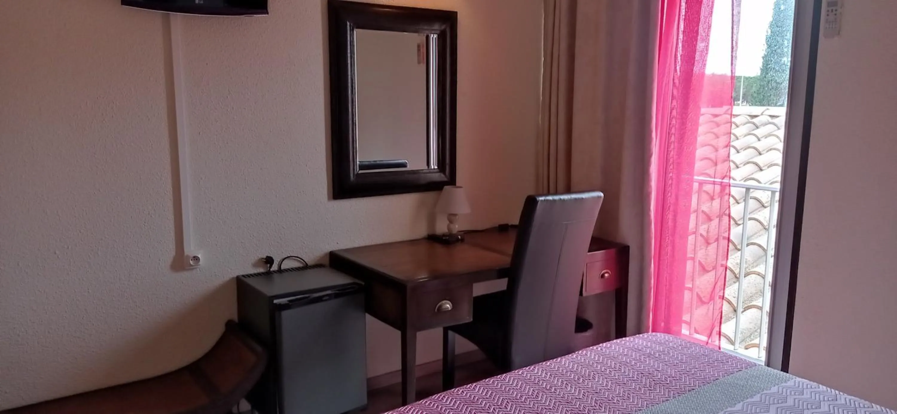 Bedroom, Bed in Brit Hotel Confort Hélios Agde