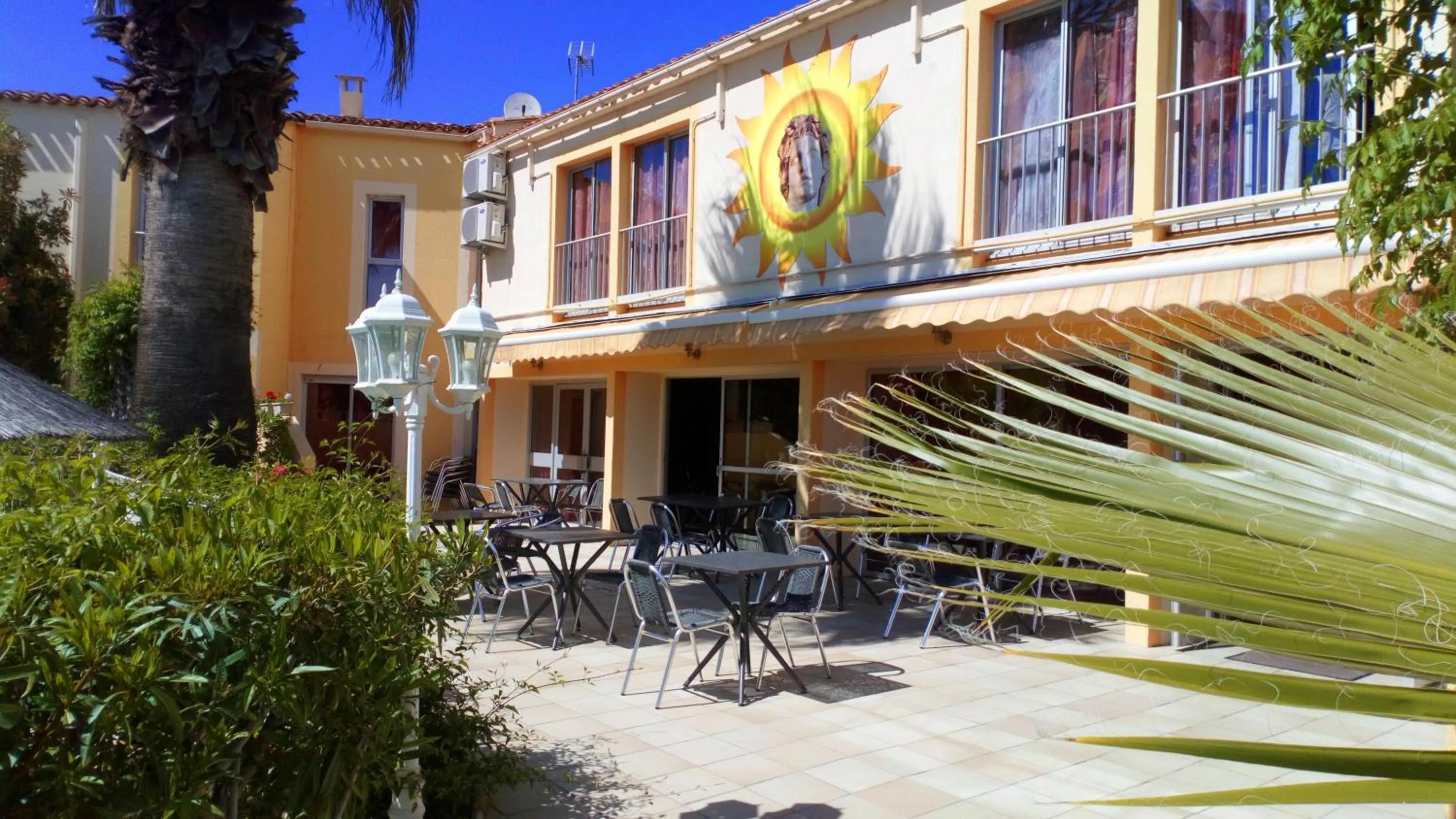 Patio in Brit Hotel Confort Hélios Agde