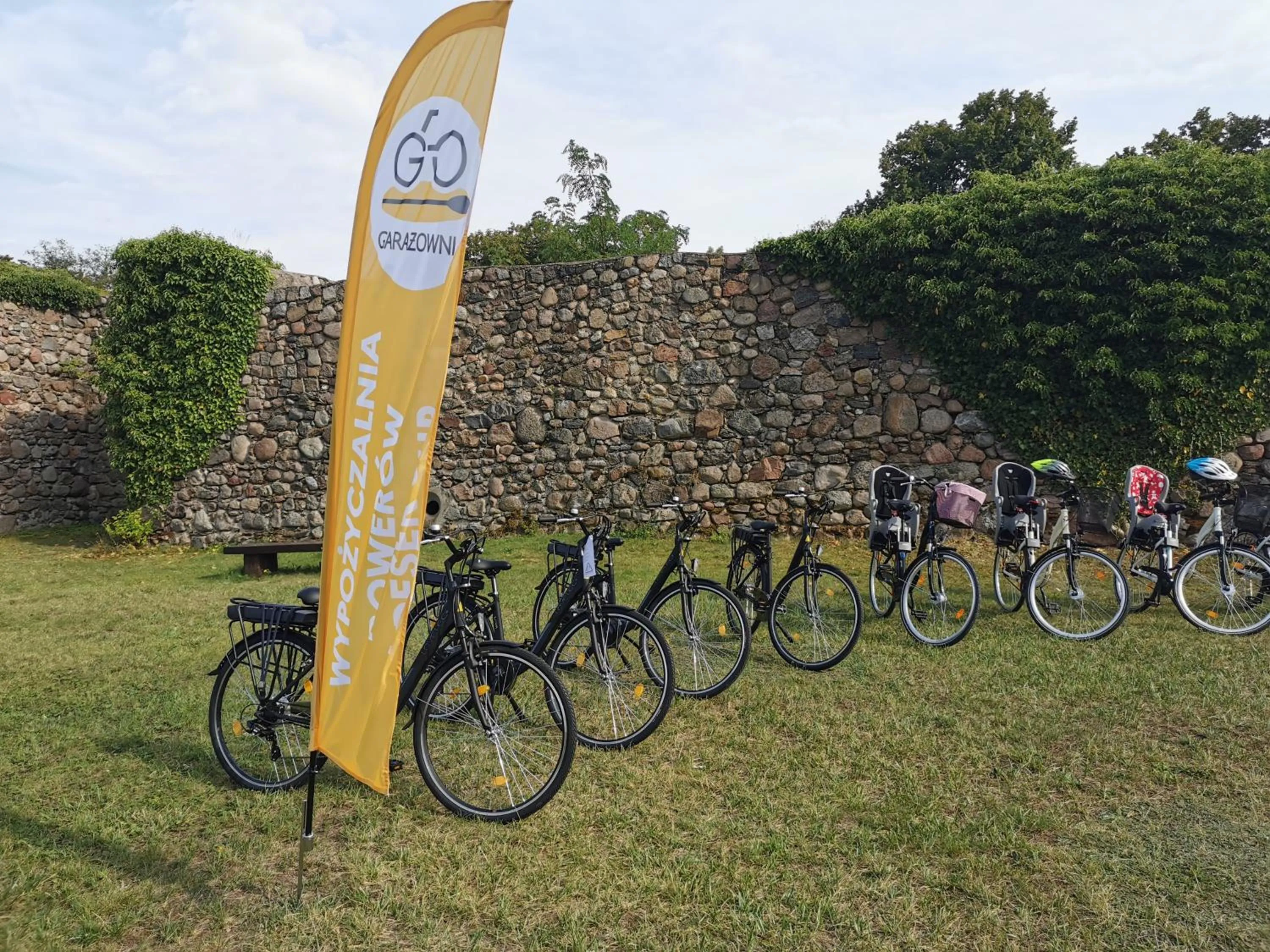 Cycling in Willa Moryń
