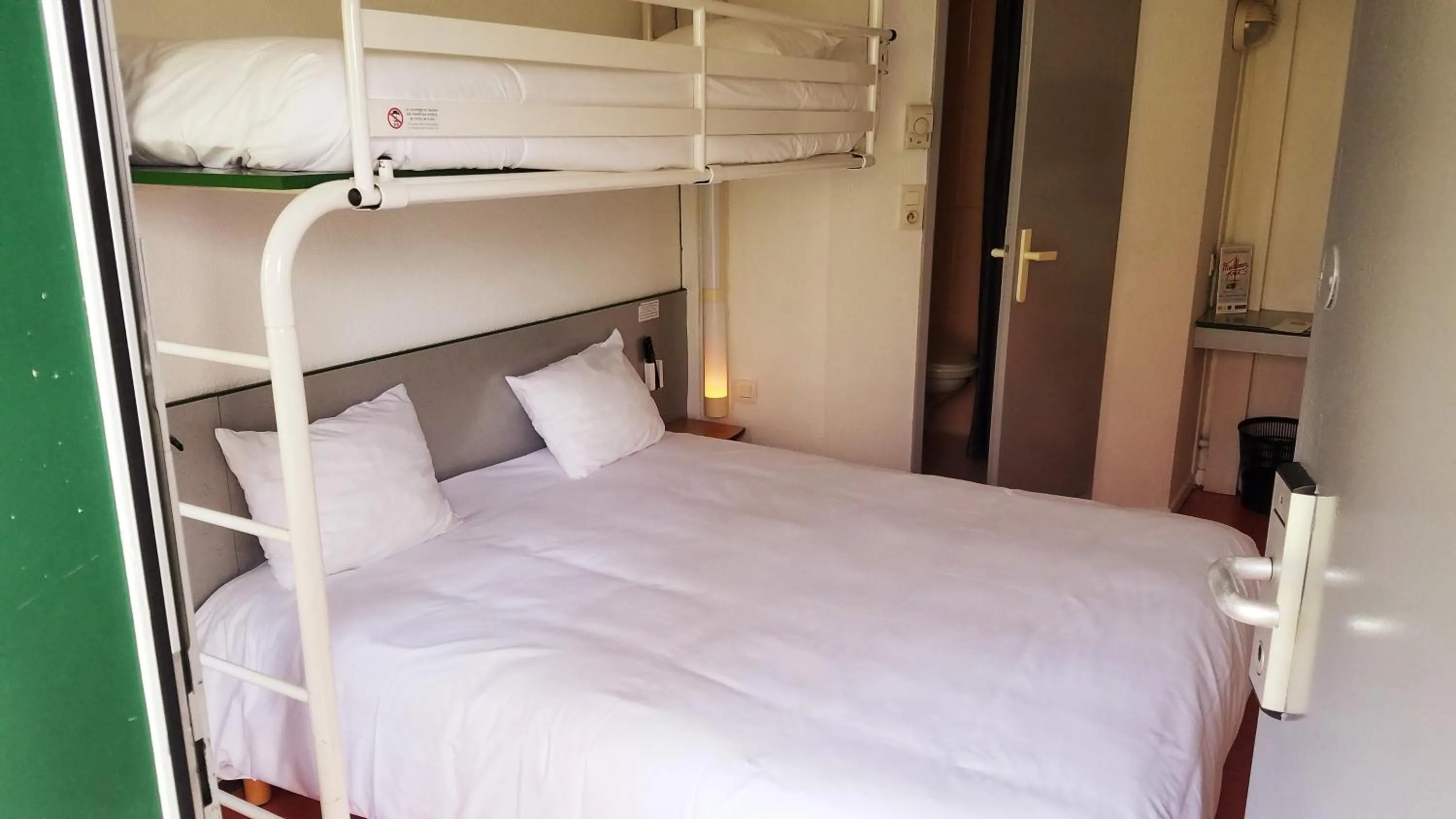 bunk bed in Premiere Classe Périgueux - Boulazac