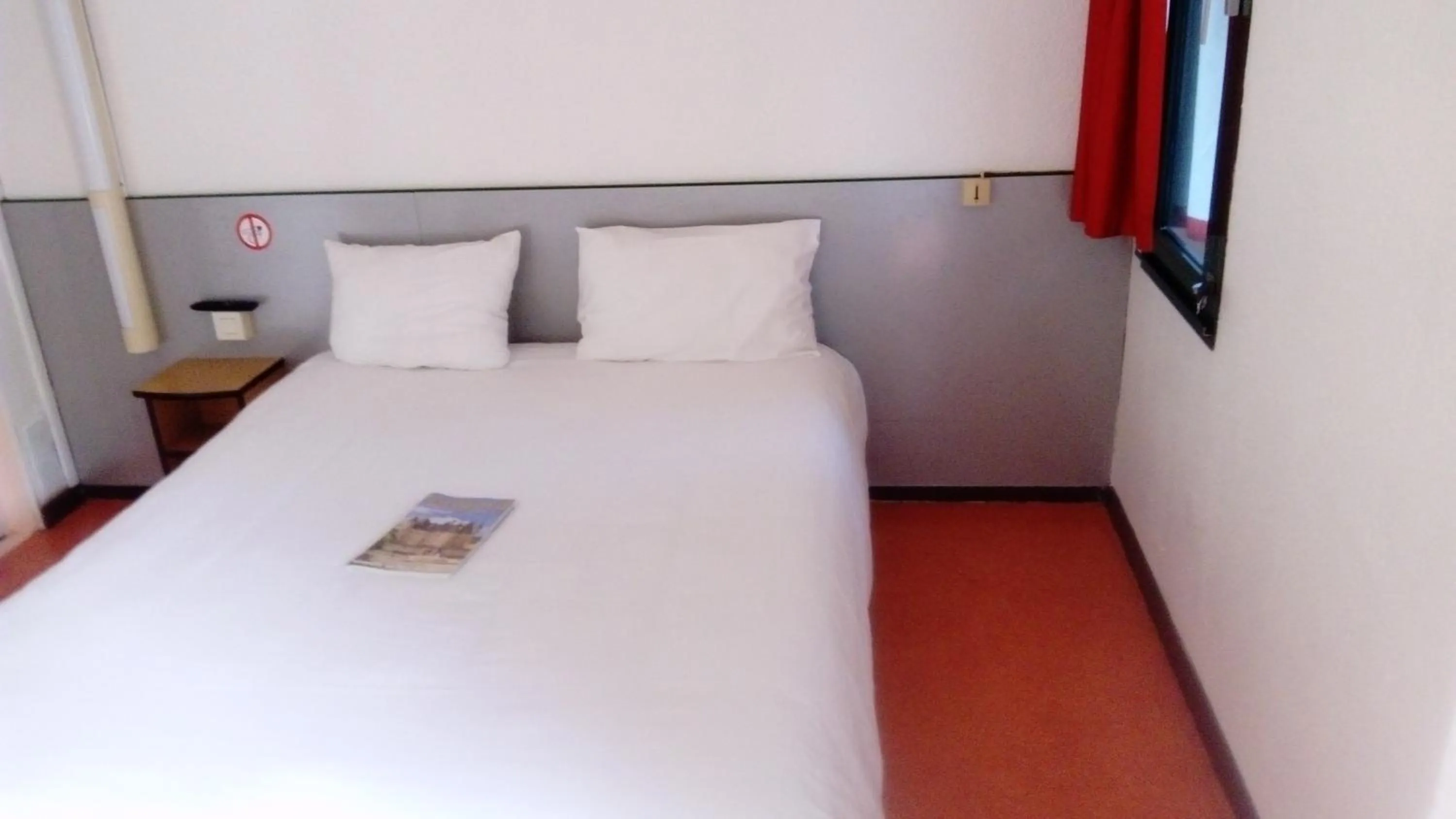 Bed in Premiere Classe Périgueux - Boulazac