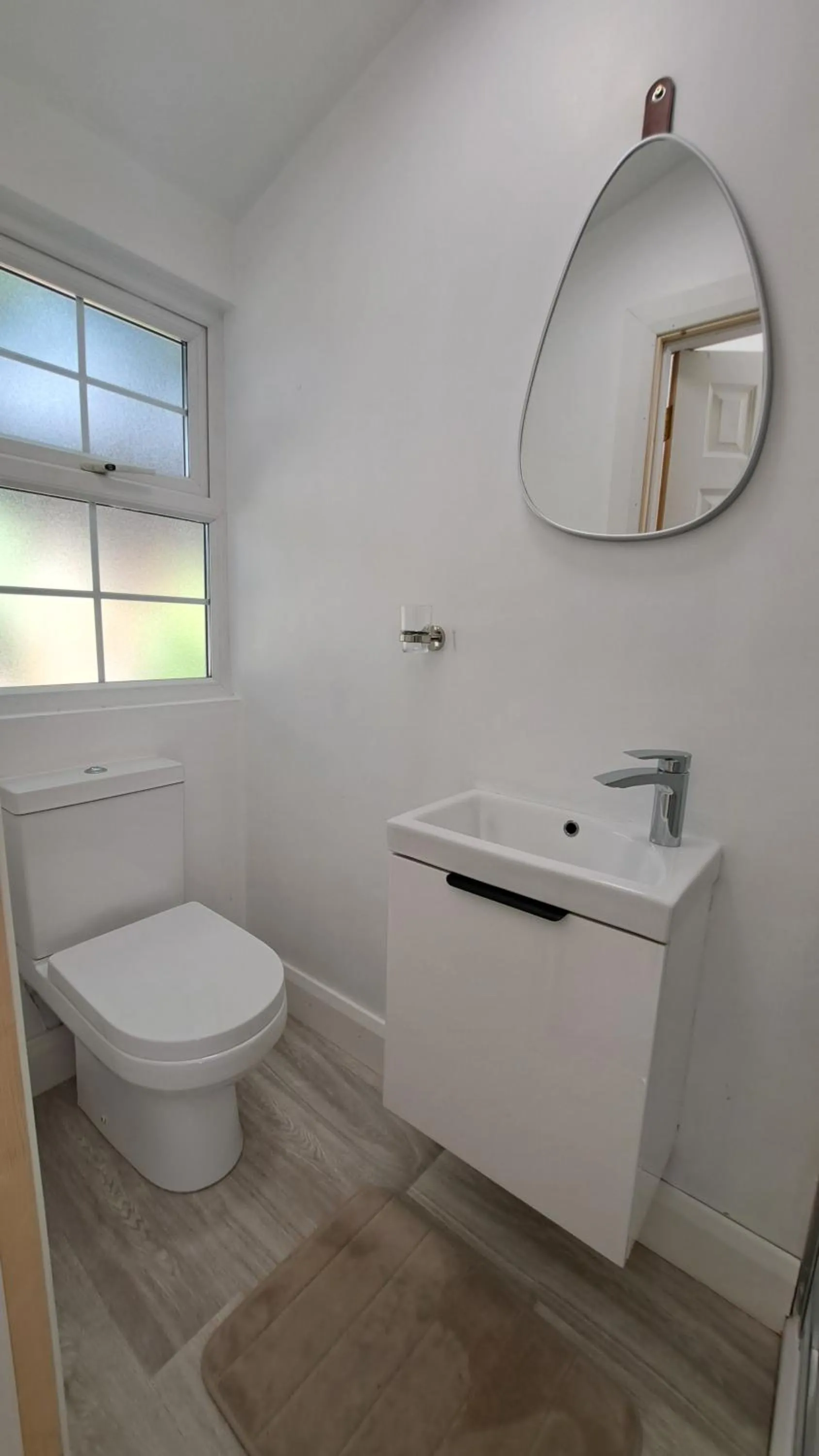 Bathroom in Hillhead House, F94 F6N1