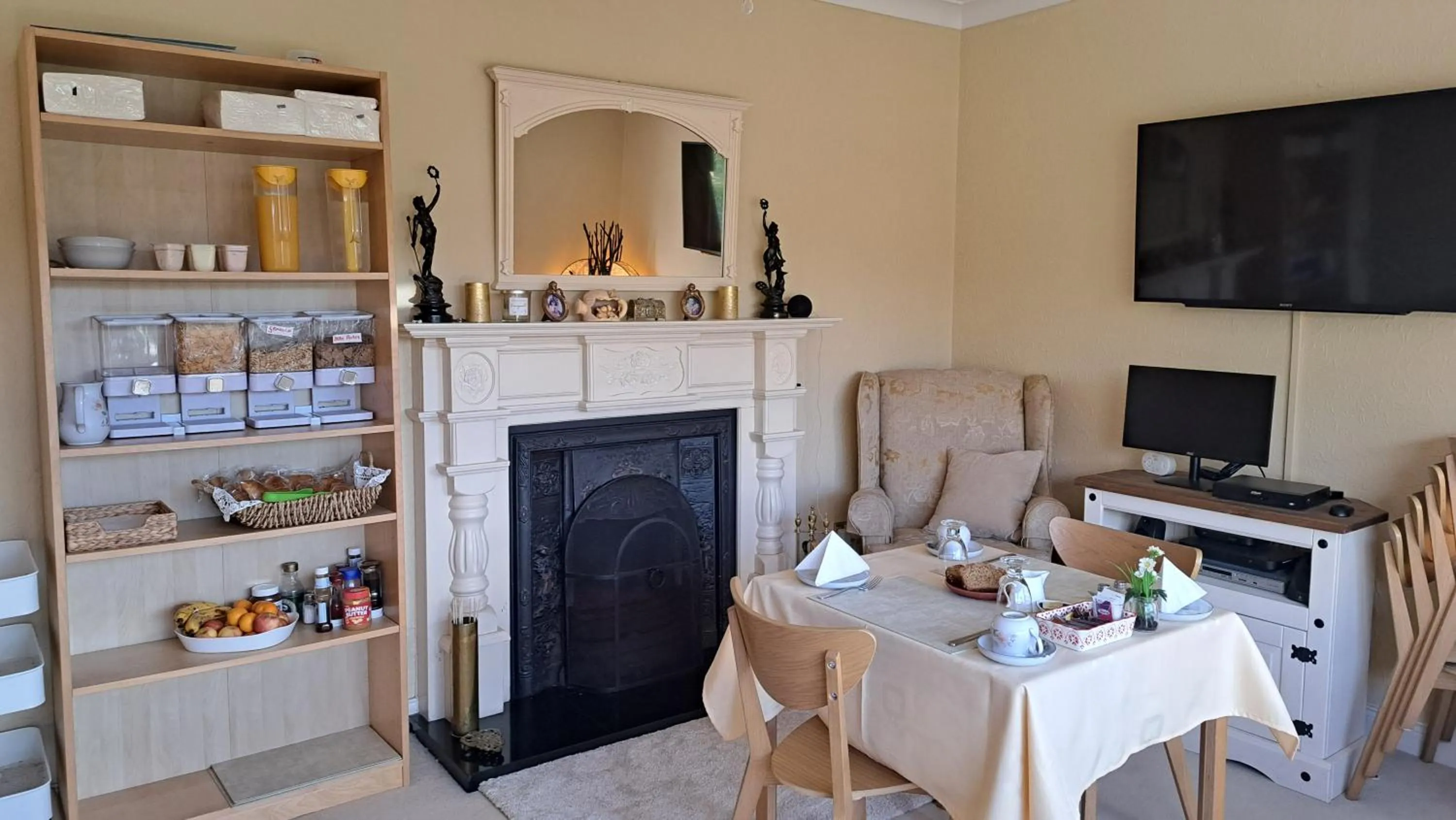 Dining area in Hillhead House, F94 F6N1