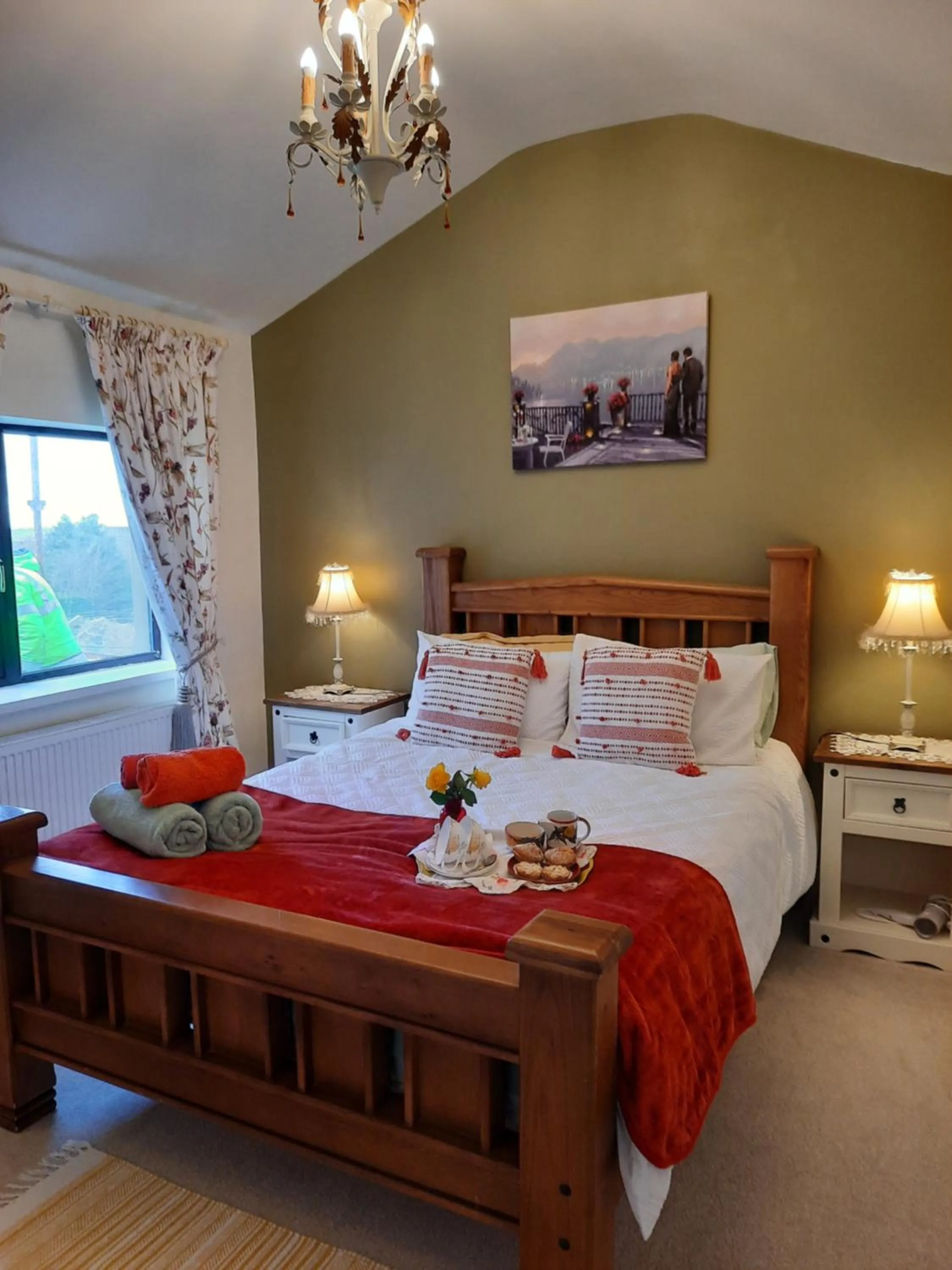 TV and multimedia, Bed in Hillhead House, F94 F6N1