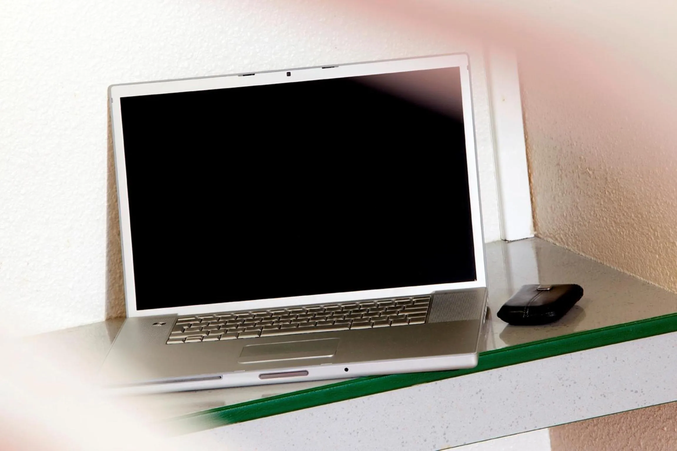 TV and multimedia in Premiere Classe Niort Est La Creche