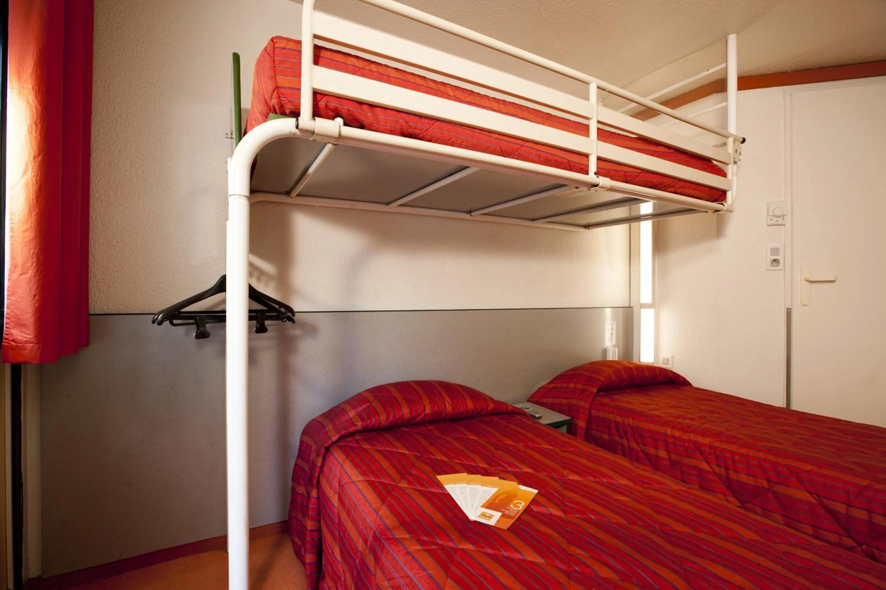 bunk bed, Bed in Premiere Classe Niort Est La Creche