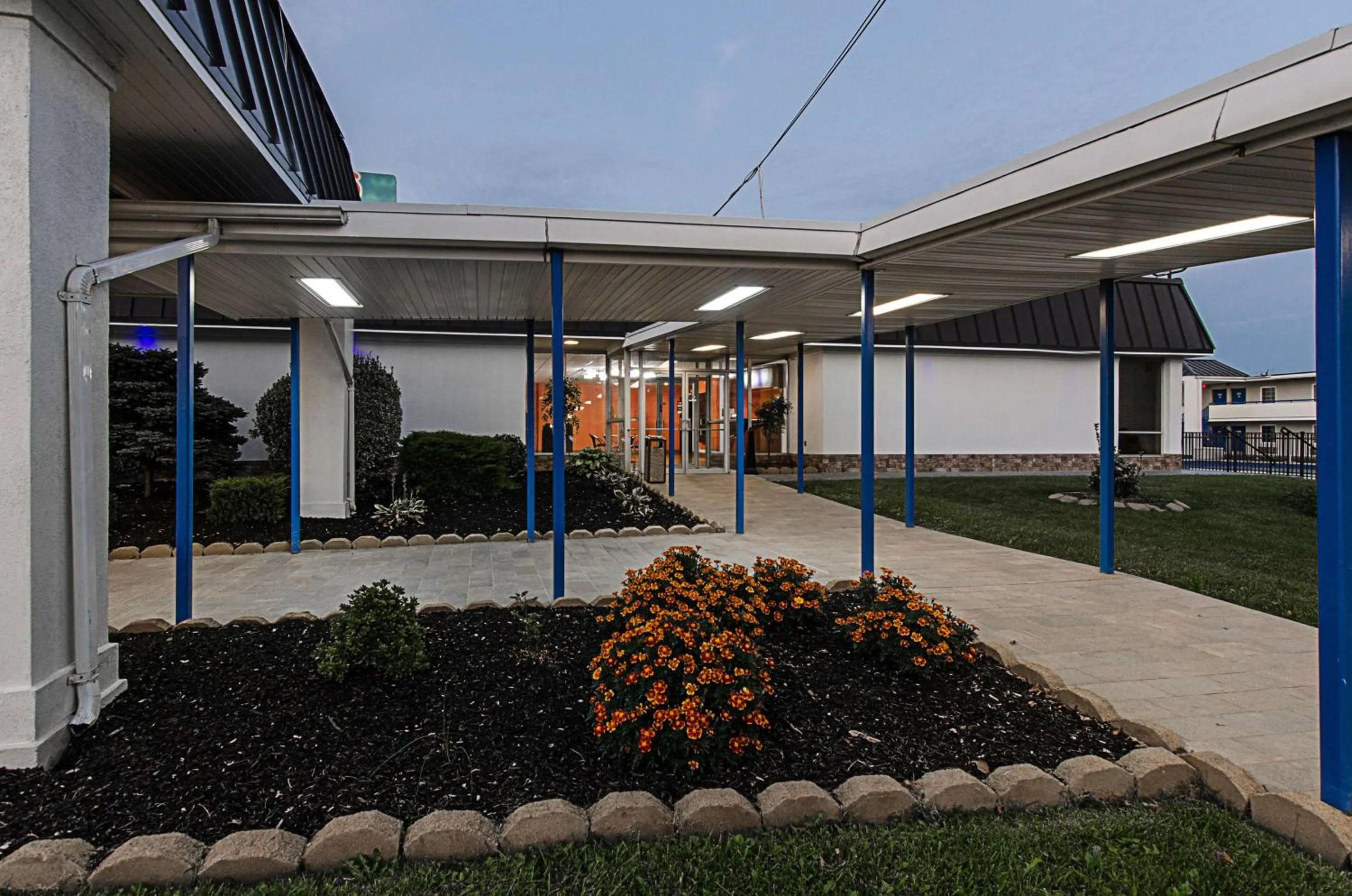 Coffee/tea facilities in Motel 6-Staunton, VA