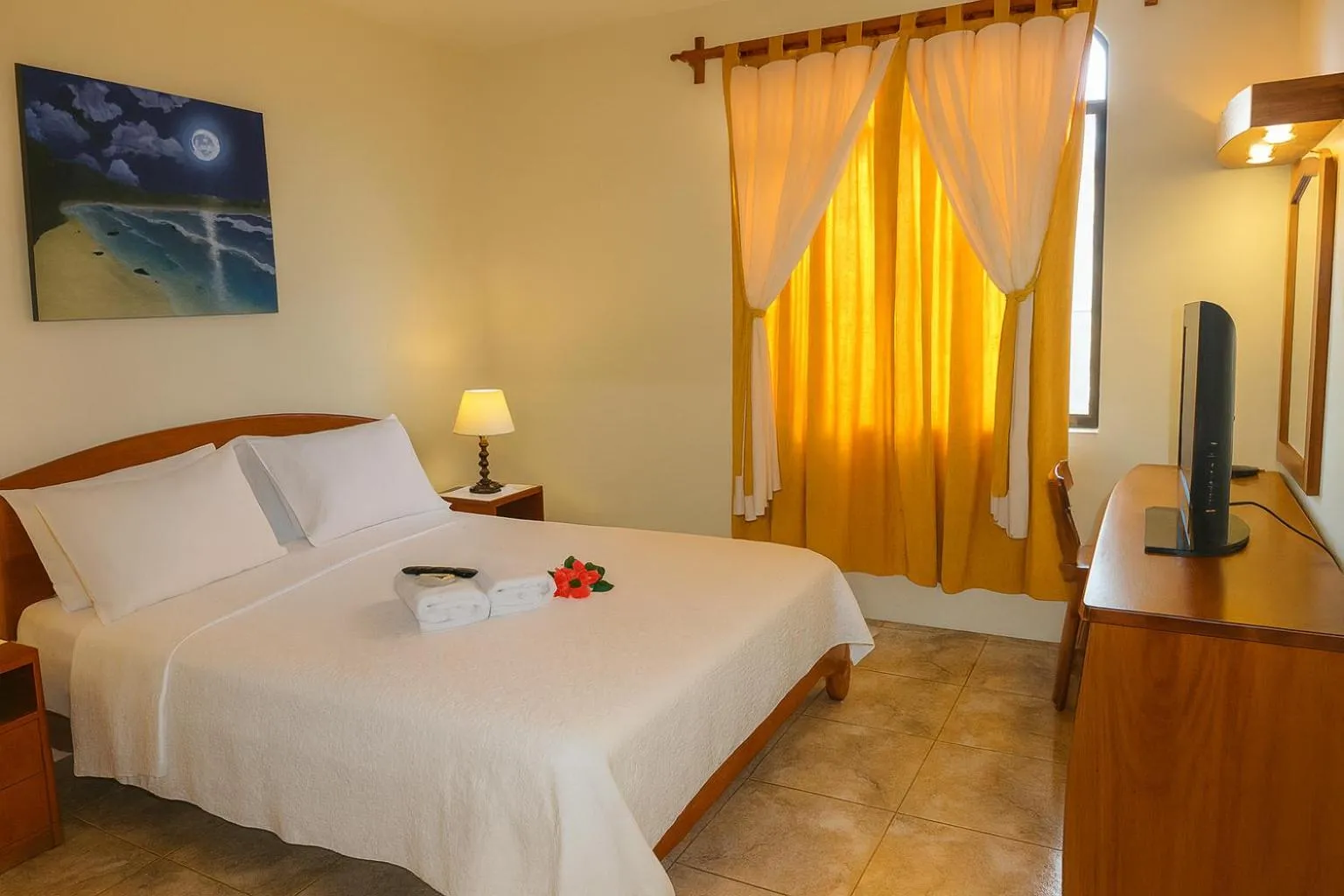 Bed in Hotel Del Sol Galapagos