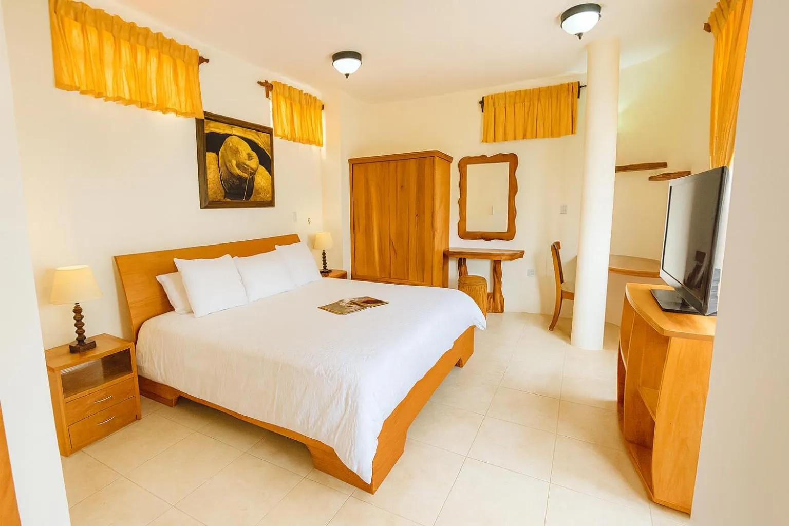 Bed in Hotel Del Sol Galapagos