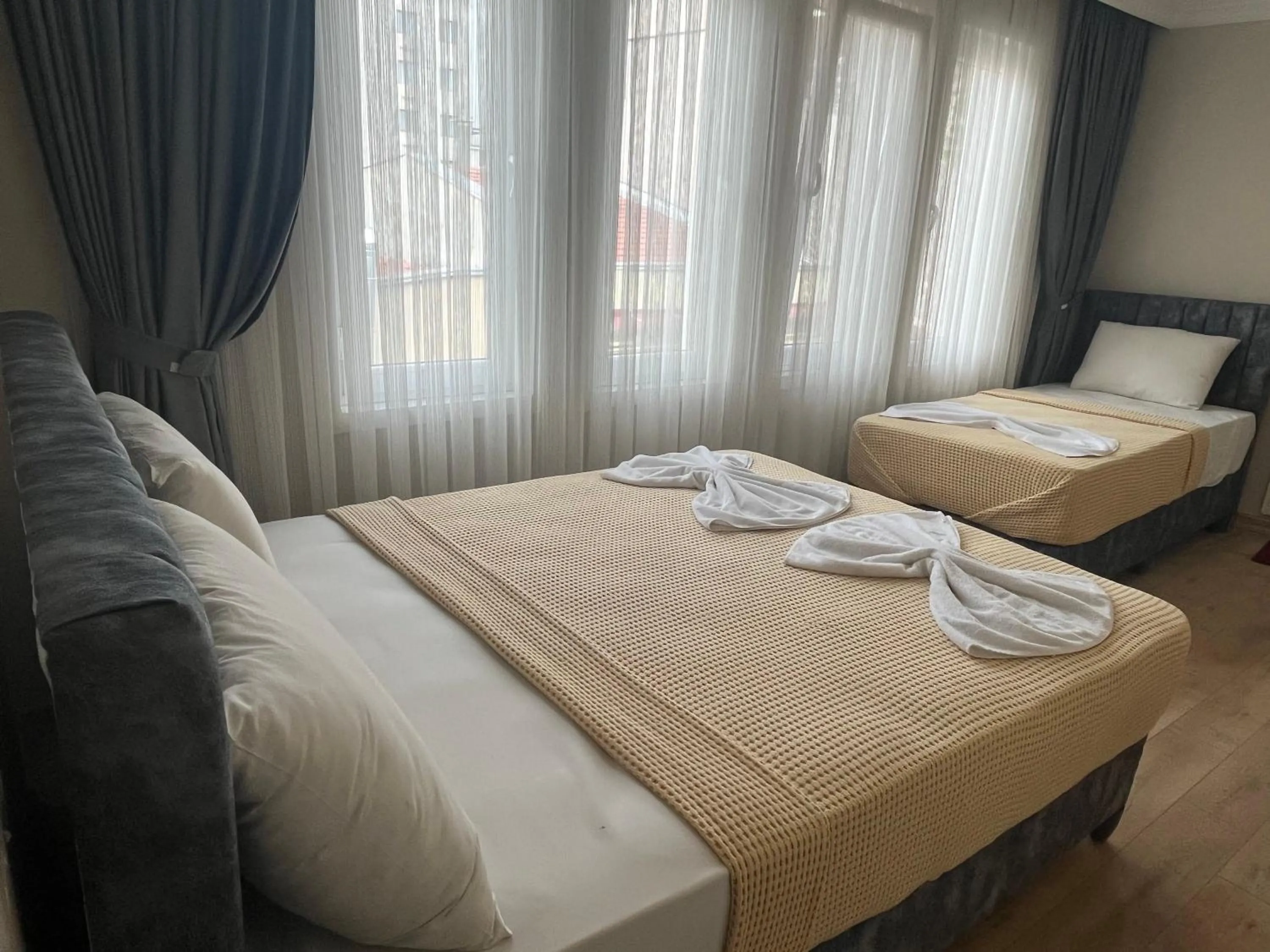 Photo of the whole room in Metropol hotel 2