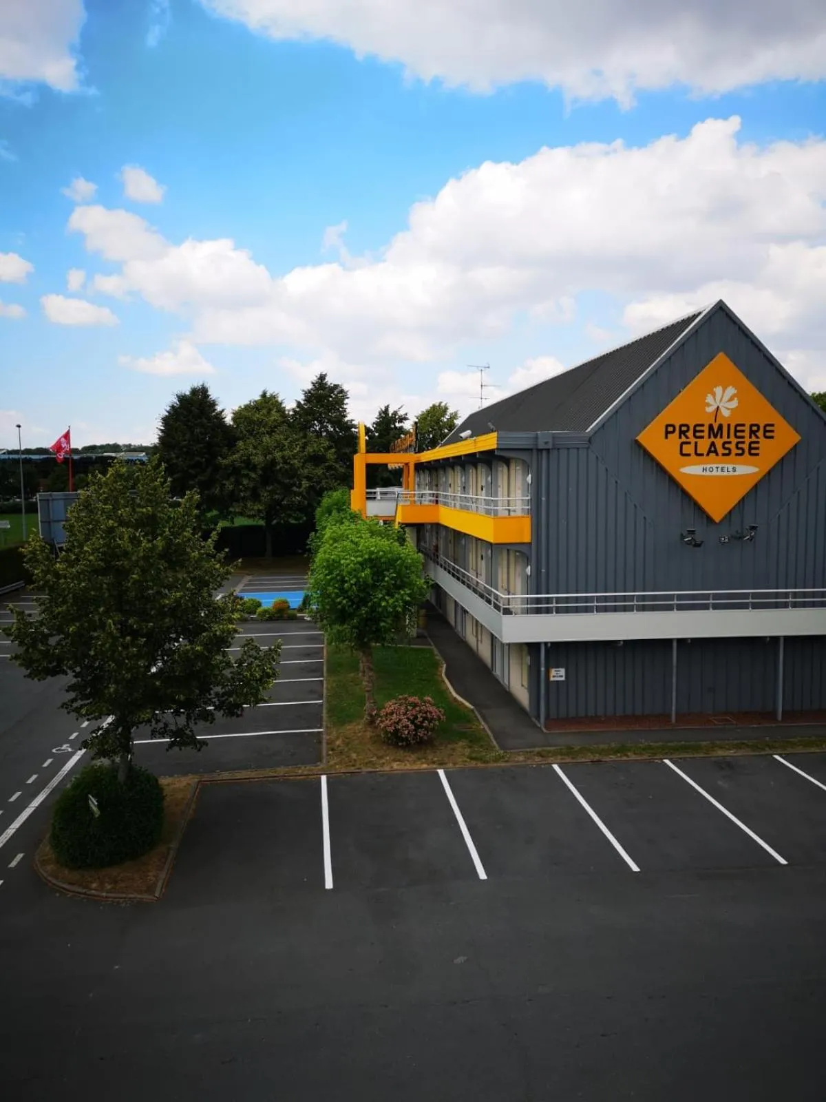 Property building in Premiere Classe Lille Sud - Seclin