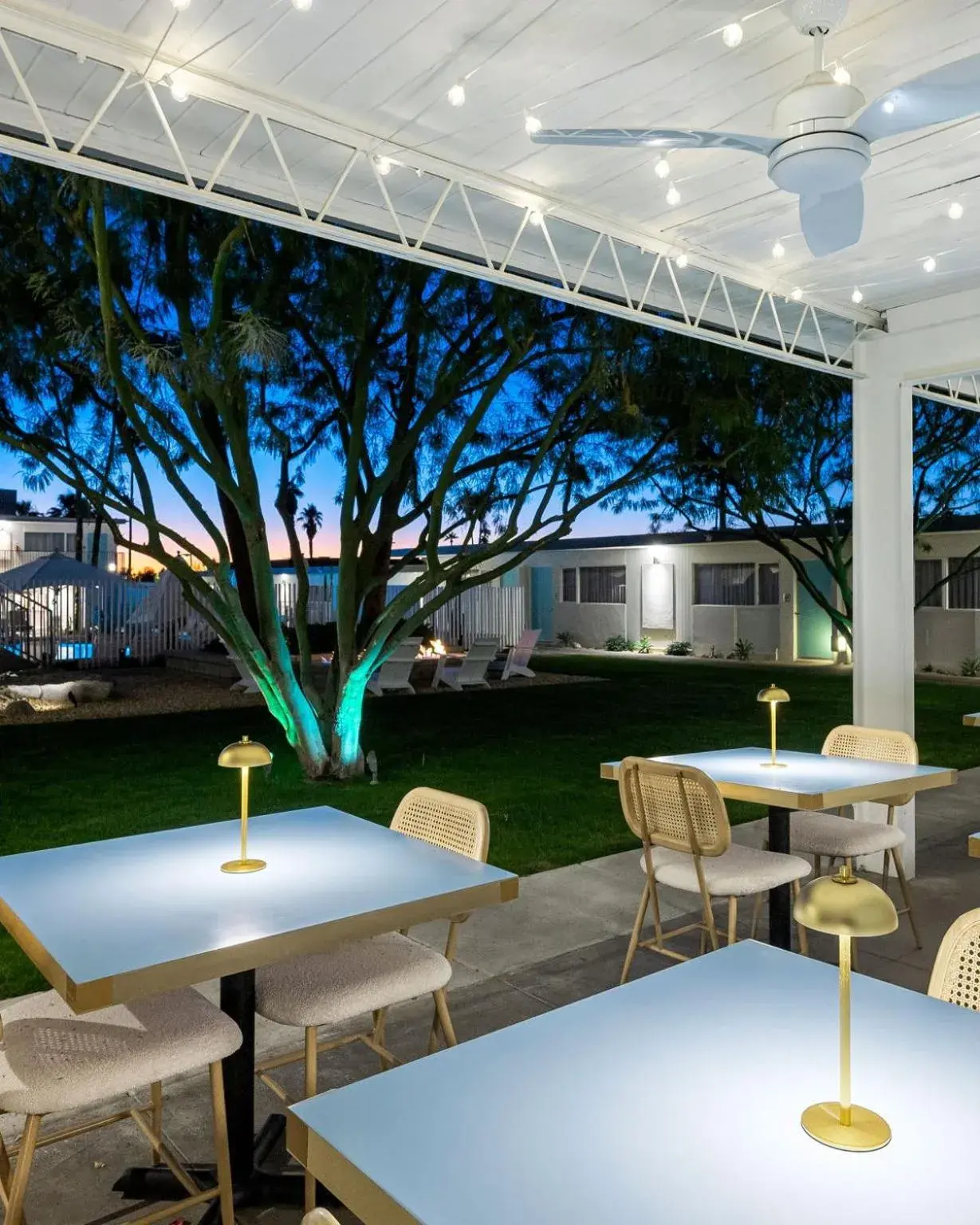 Restaurant/places to eat in The Skylark, a Palm Springs Hotel Restaurant/places to eat in The Skylark, a Palm Springs Hotel