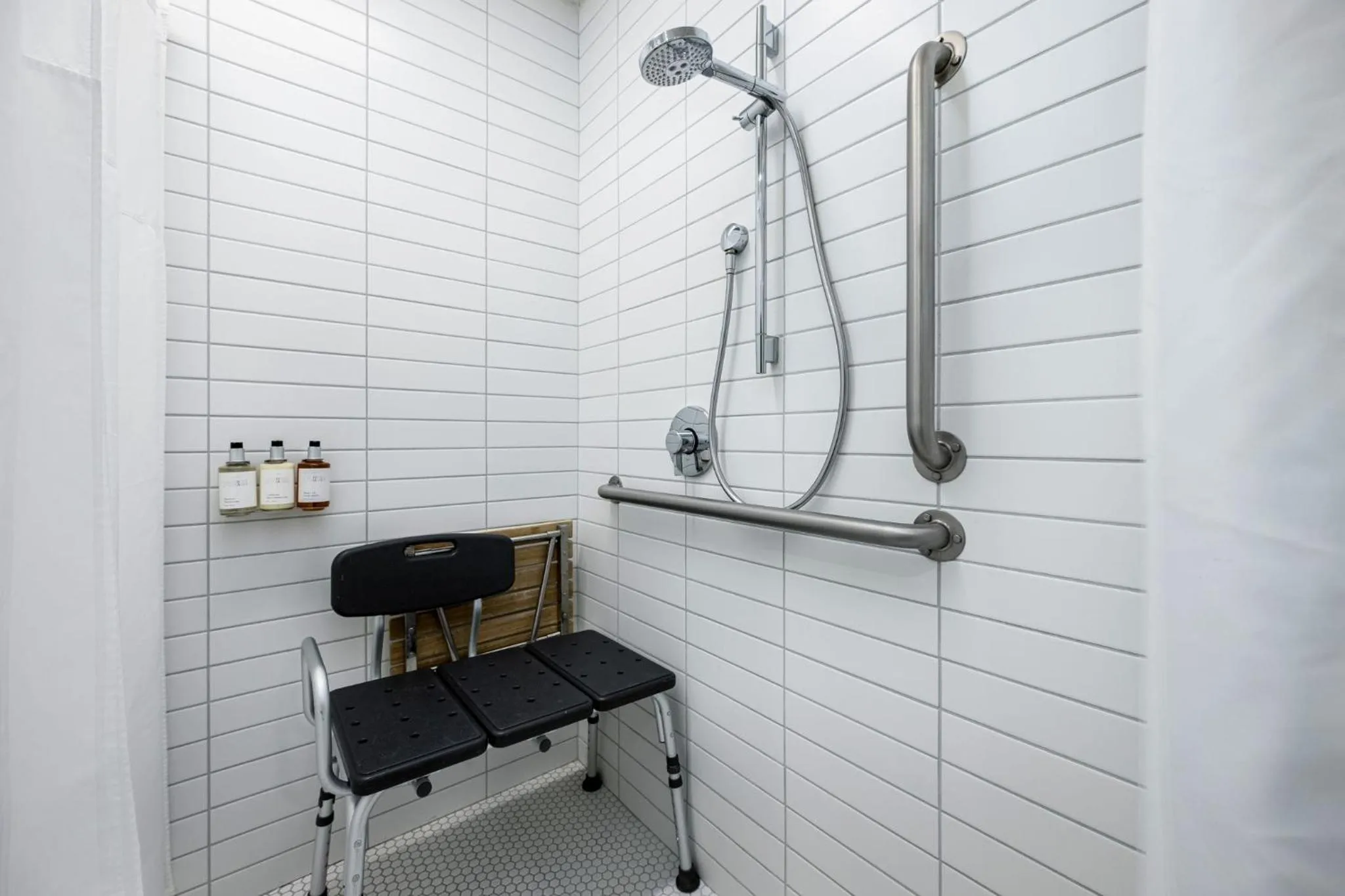 Shower in The Skylark, a Palm Springs Hotel