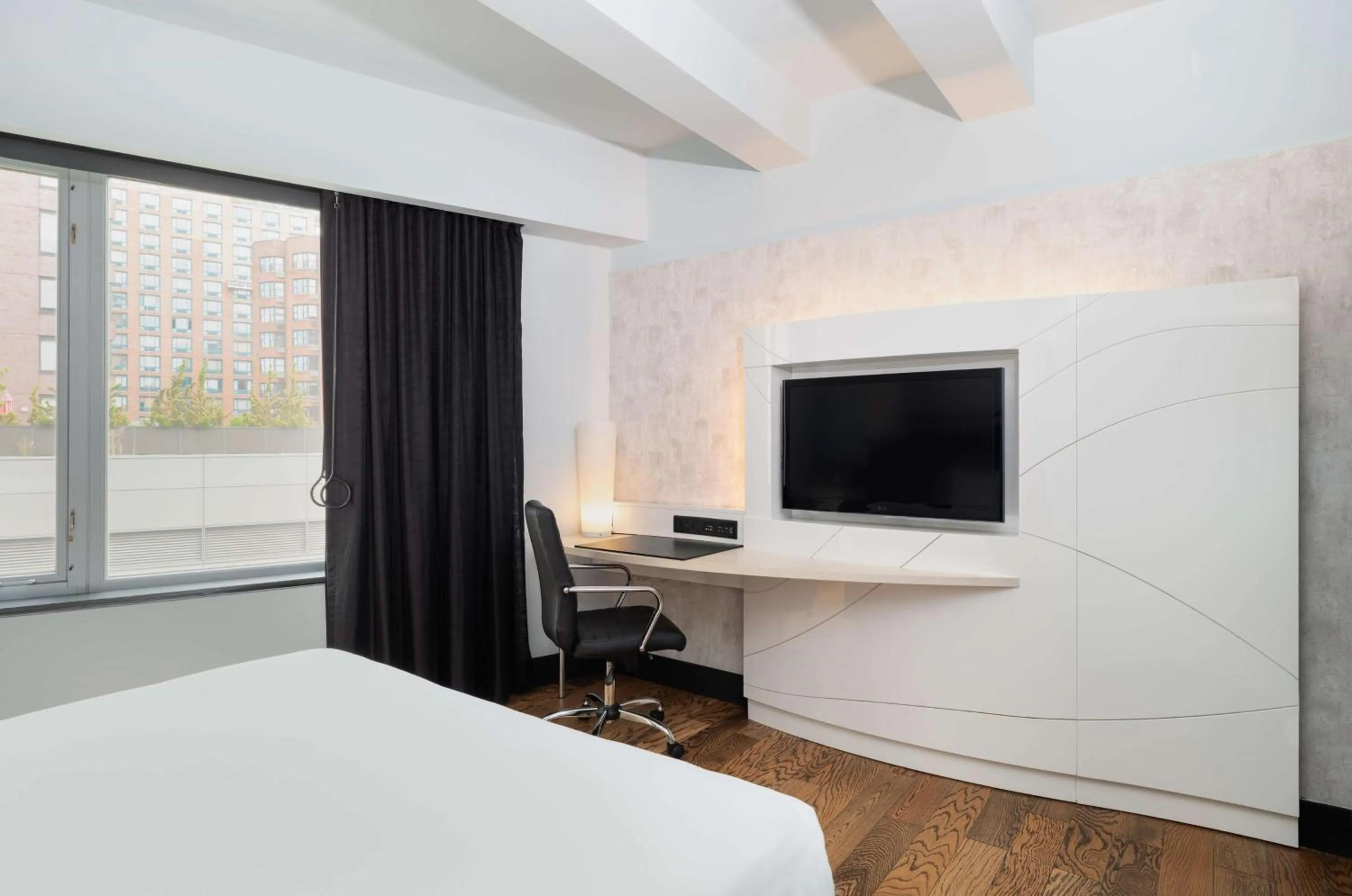 Photo of the whole room, Bed in Hyatt Union Square New York