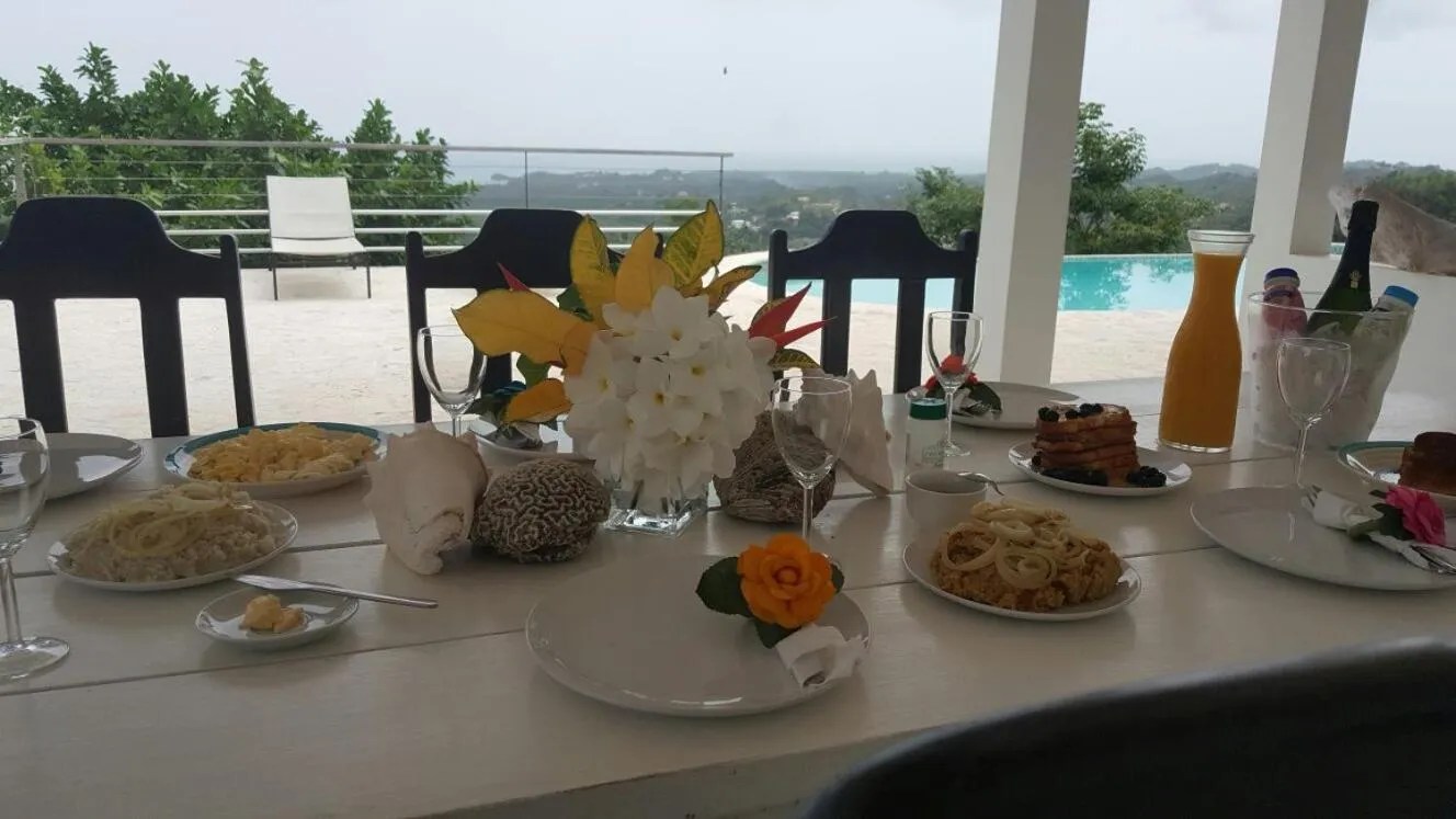 Food and drinks in Villa Noria