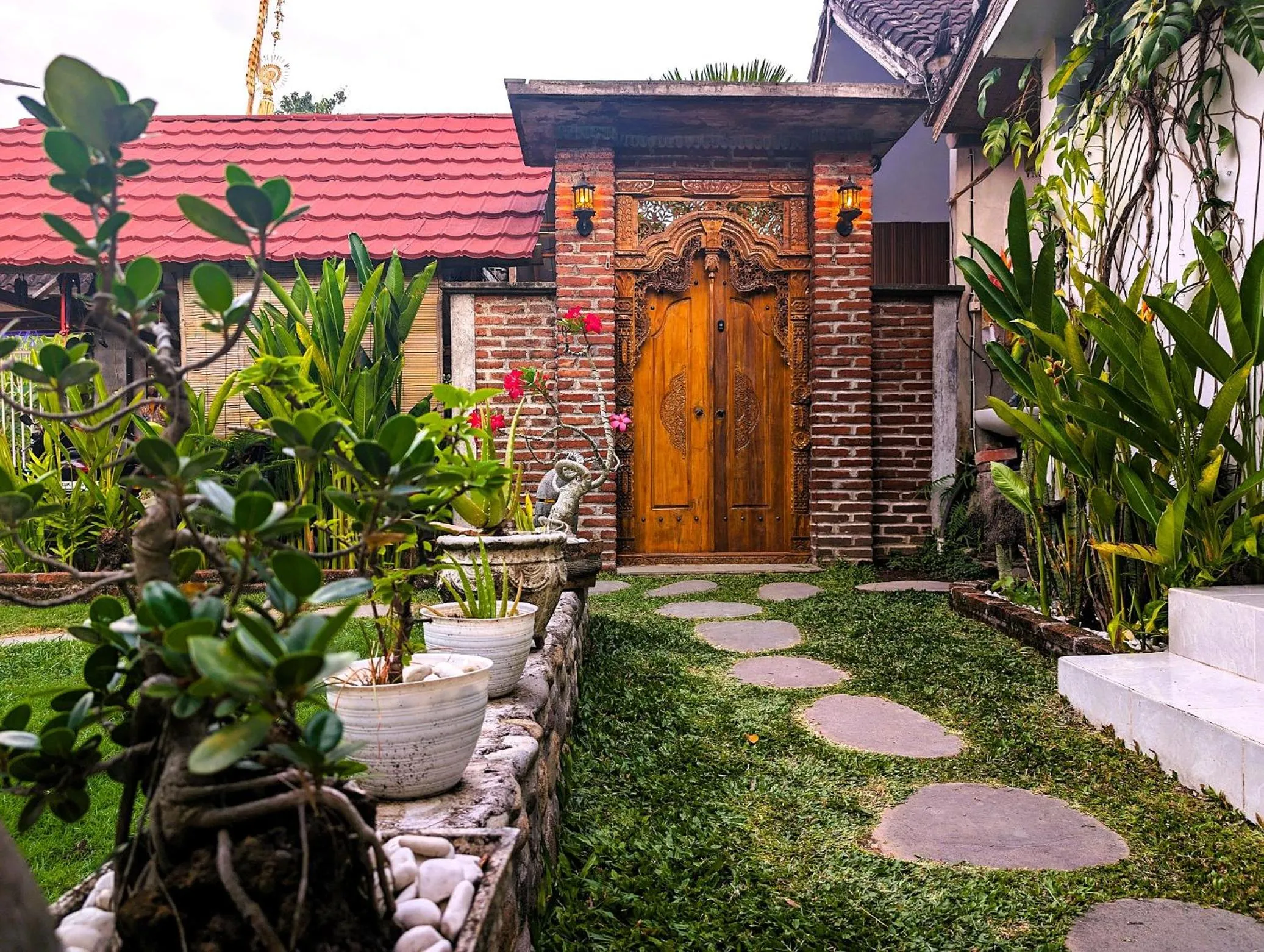 Garden in Ayumar Homestay Medewi