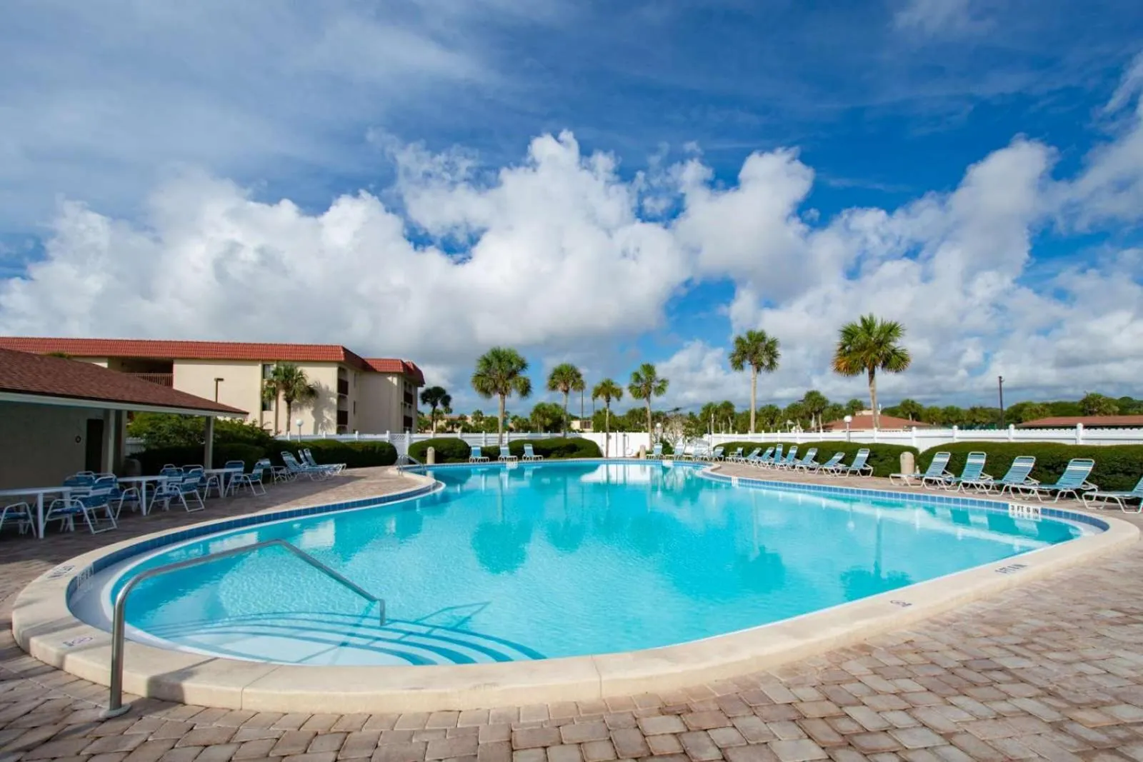 Swimming pool in St. Augustine Ocean & Racquet Resort