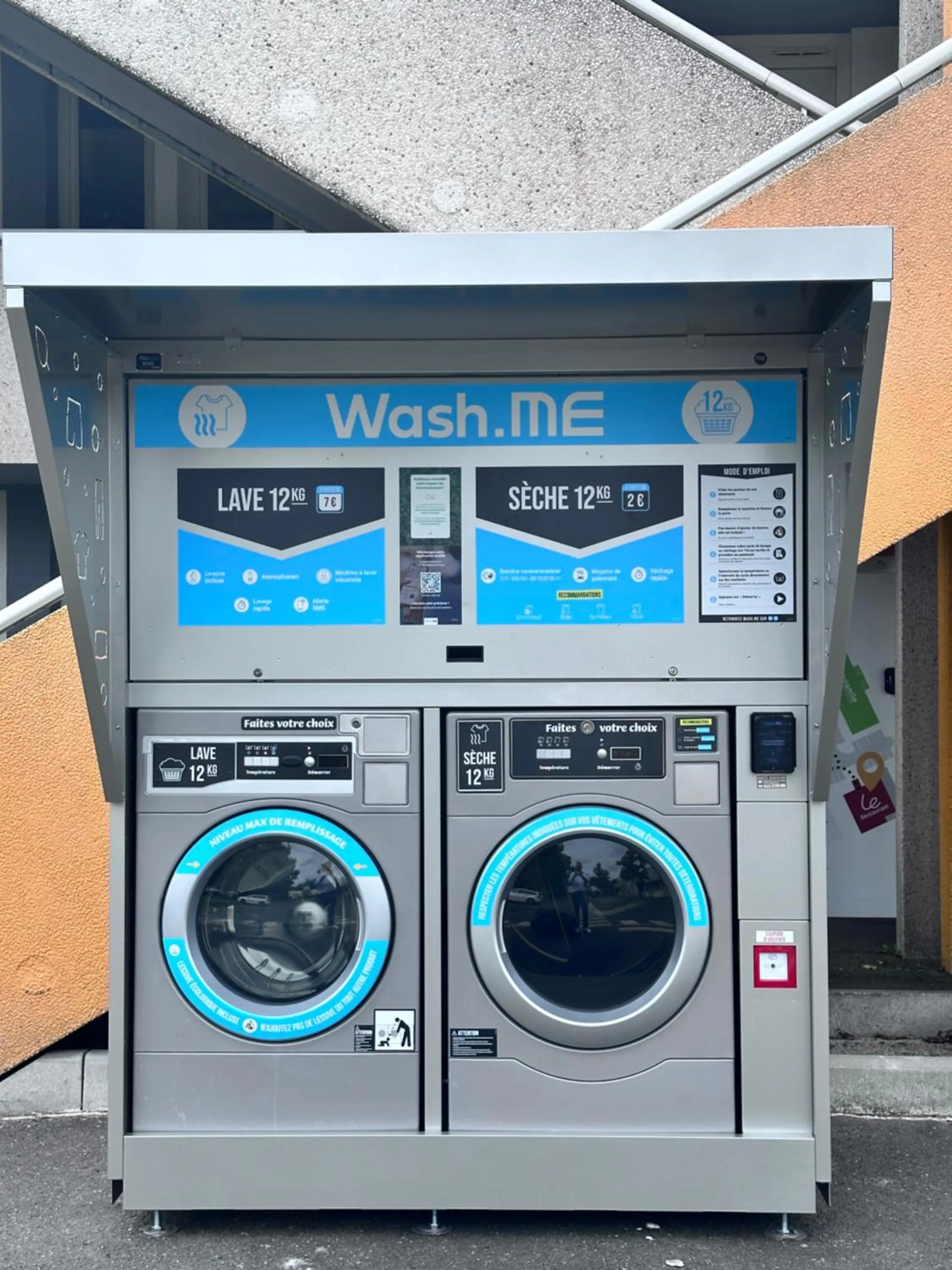 washing machine in Premiere Classe Nantes Est St Sebastien Sur Loire