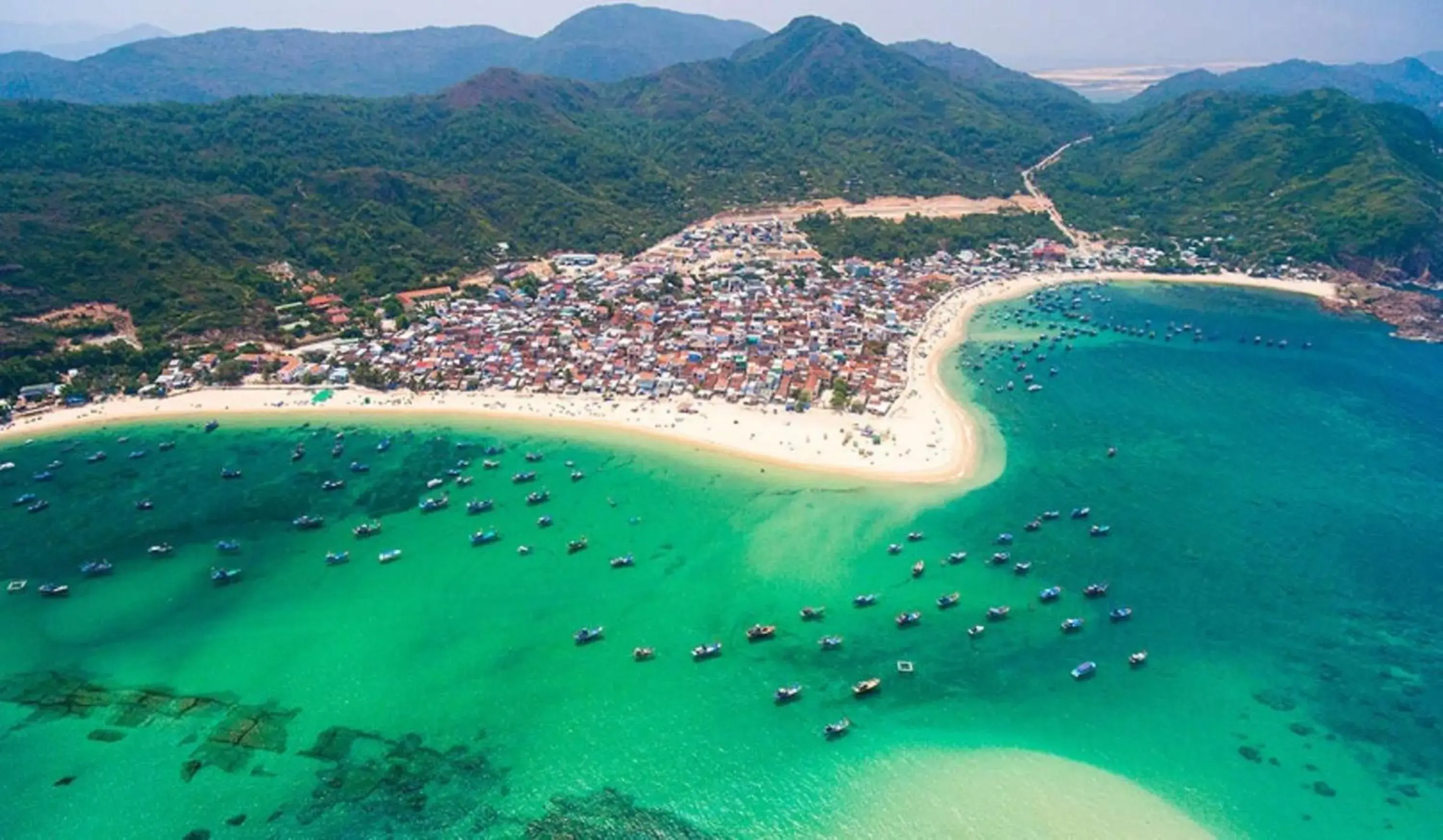 Bird's eye view in Luu Ngai Condotel Quy Nhon Bird's eye view in Luu Ngai Condotel Quy Nhon