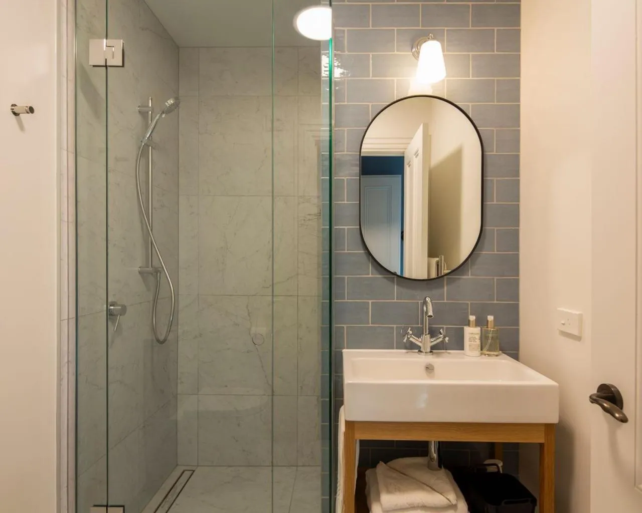 Bathroom in The Vicarage Geraldine