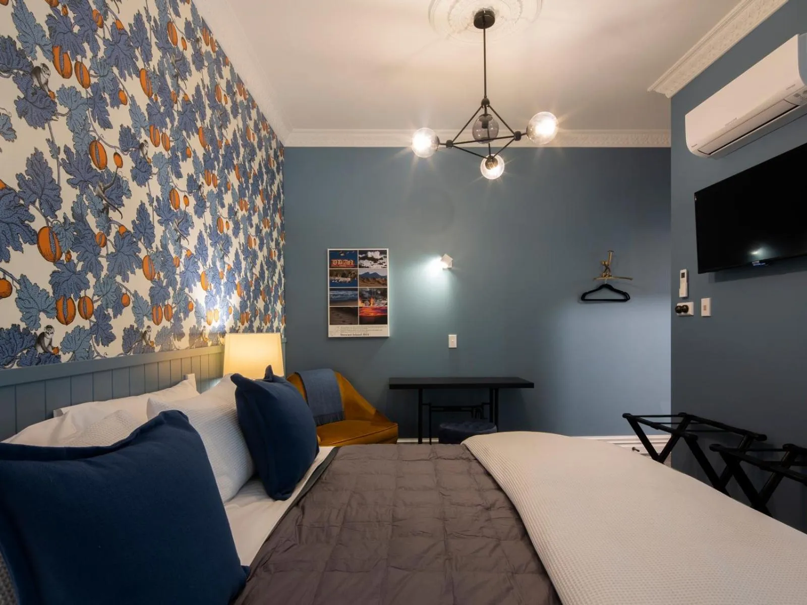 Bedroom, Bed in The Vicarage Geraldine