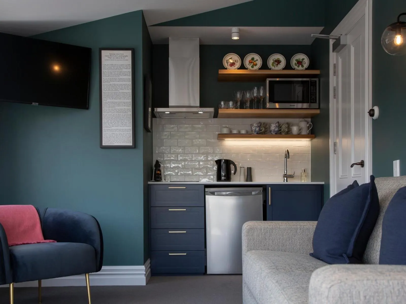 Communal kitchen in The Vicarage Geraldine