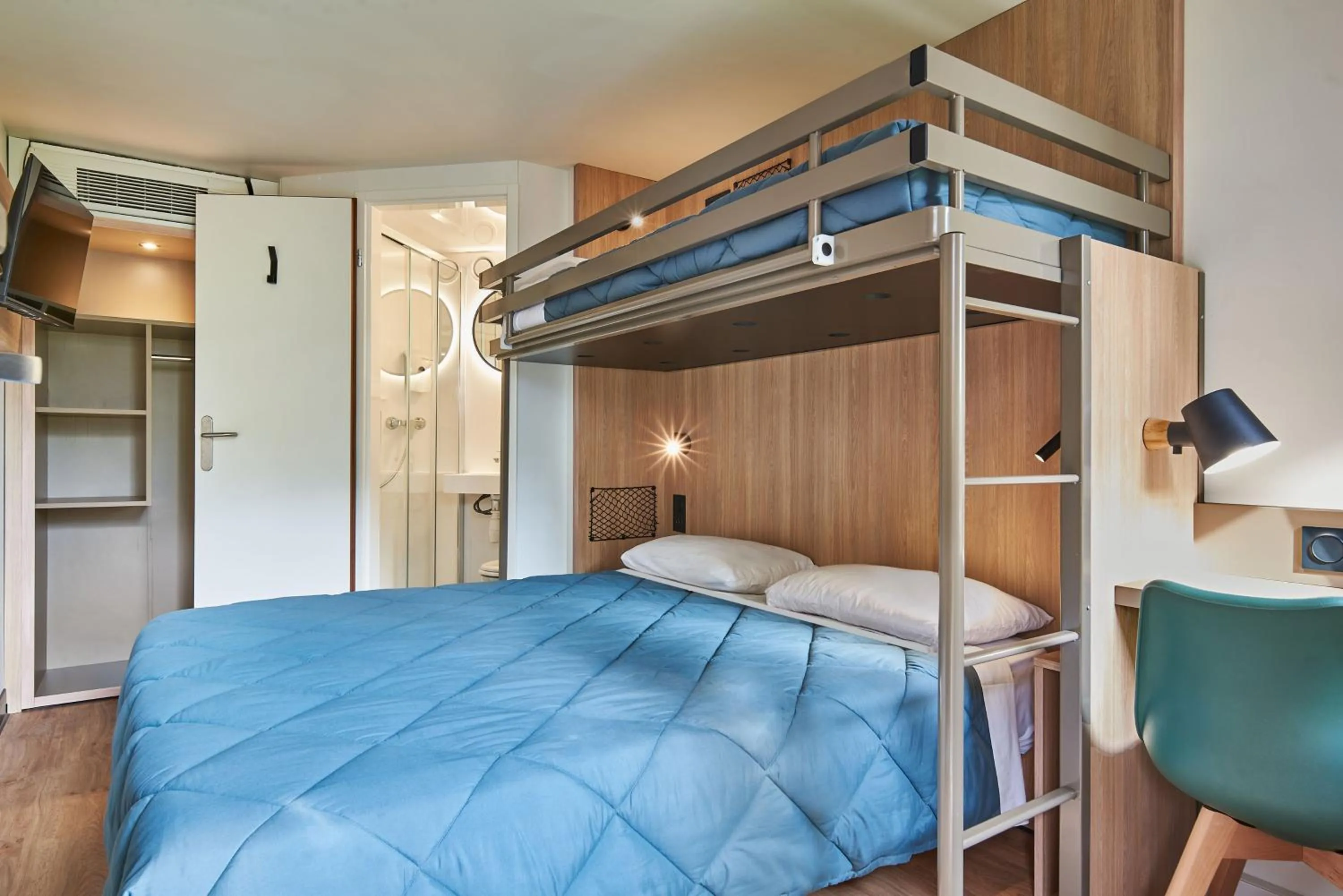 Bed in Premiere Classe Valenciennes Sud - Rouvignies