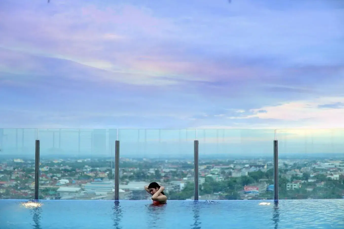 Swimming pool in The Zuri Dumai Swimming pool in The Zuri Dumai