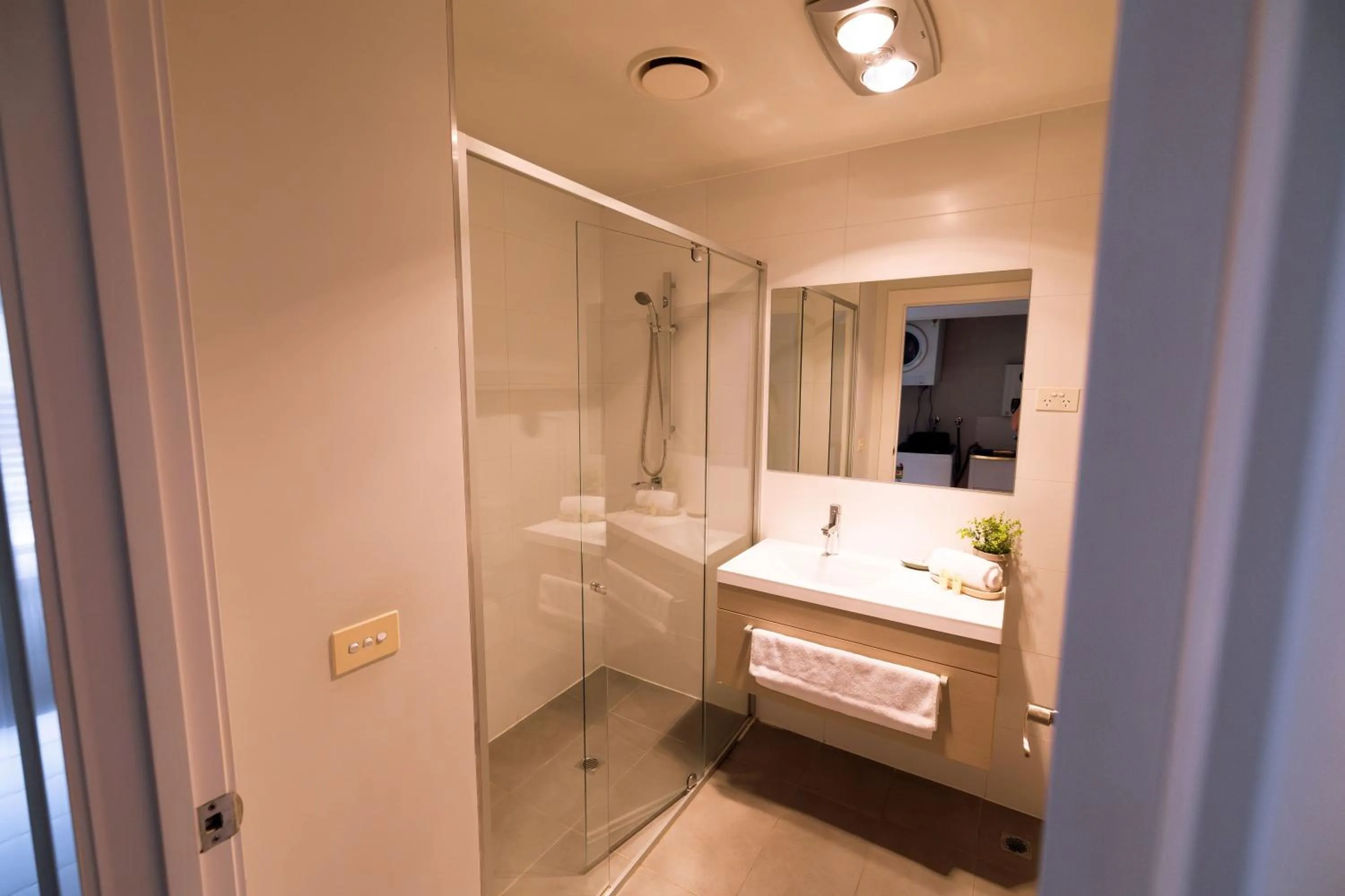 One-Bedroom Apartment - Penthouse  in The Apollo