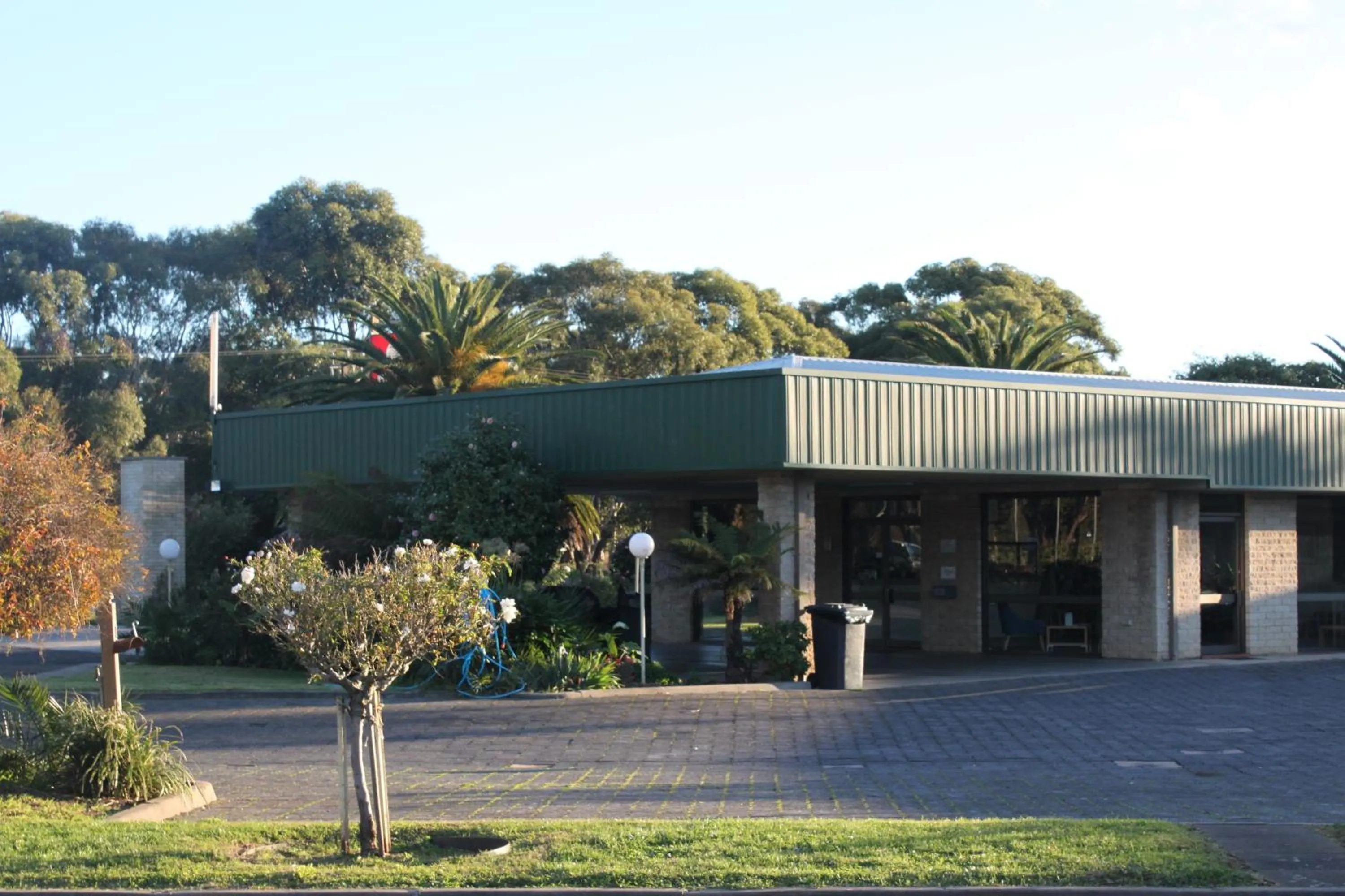 Facade/entrance, Property Building in Mount Gambier International