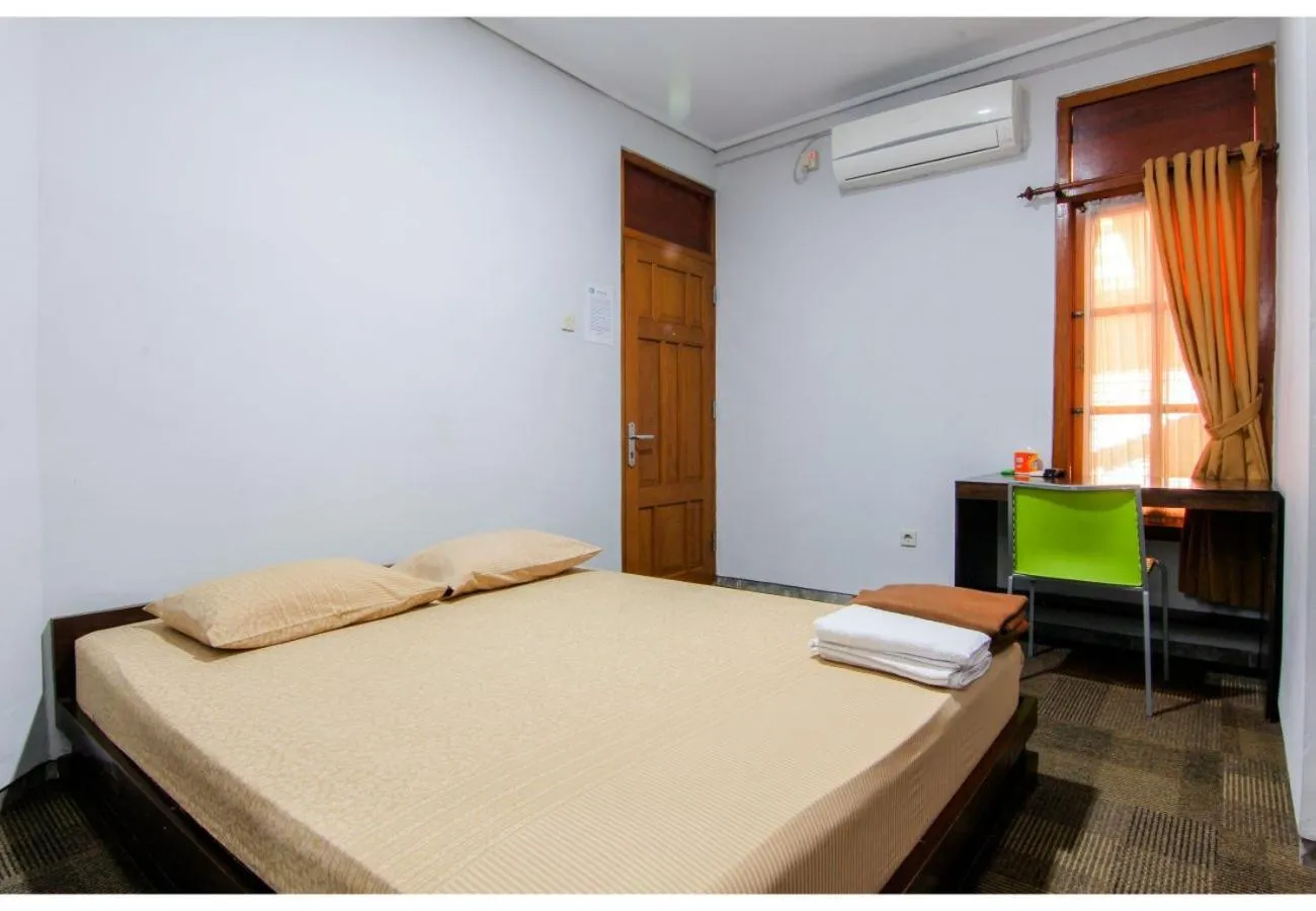 Bedroom, Bed in Embe Enem Homestay