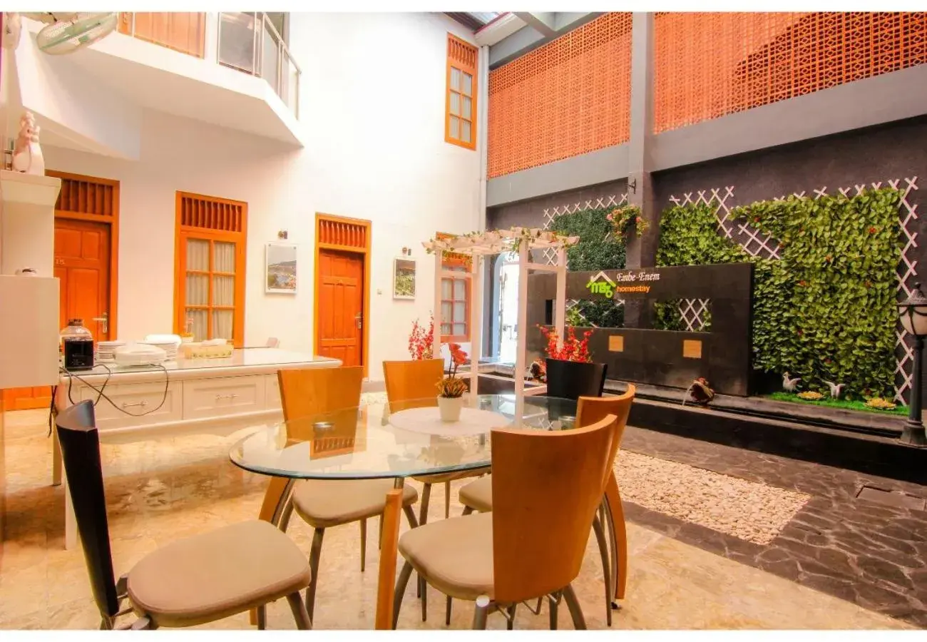 Restaurant/places to eat in Embe Enem Homestay Restaurant/places to eat in Embe Enem Homestay